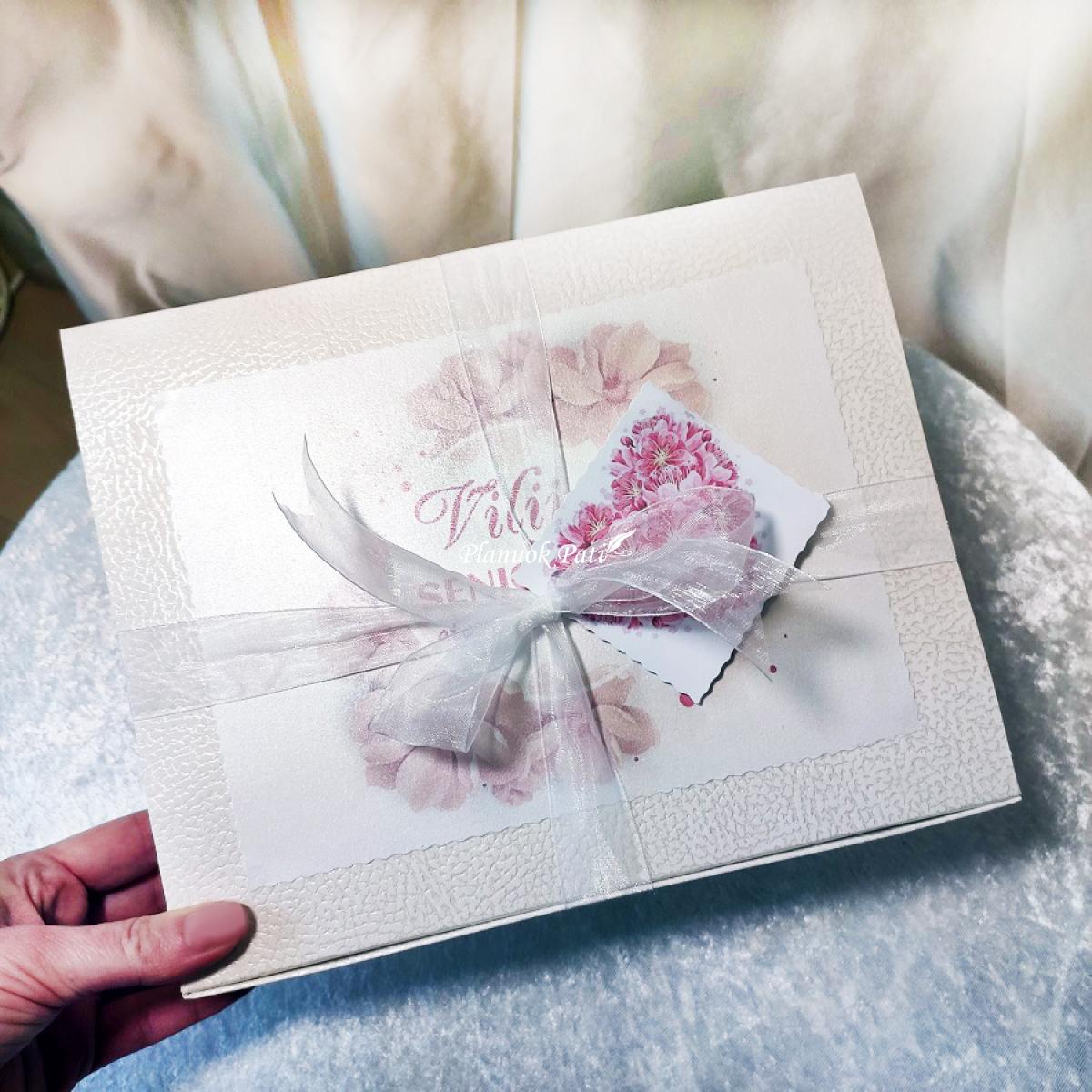 Rinkinukas su linksmomis dovanėlėmis