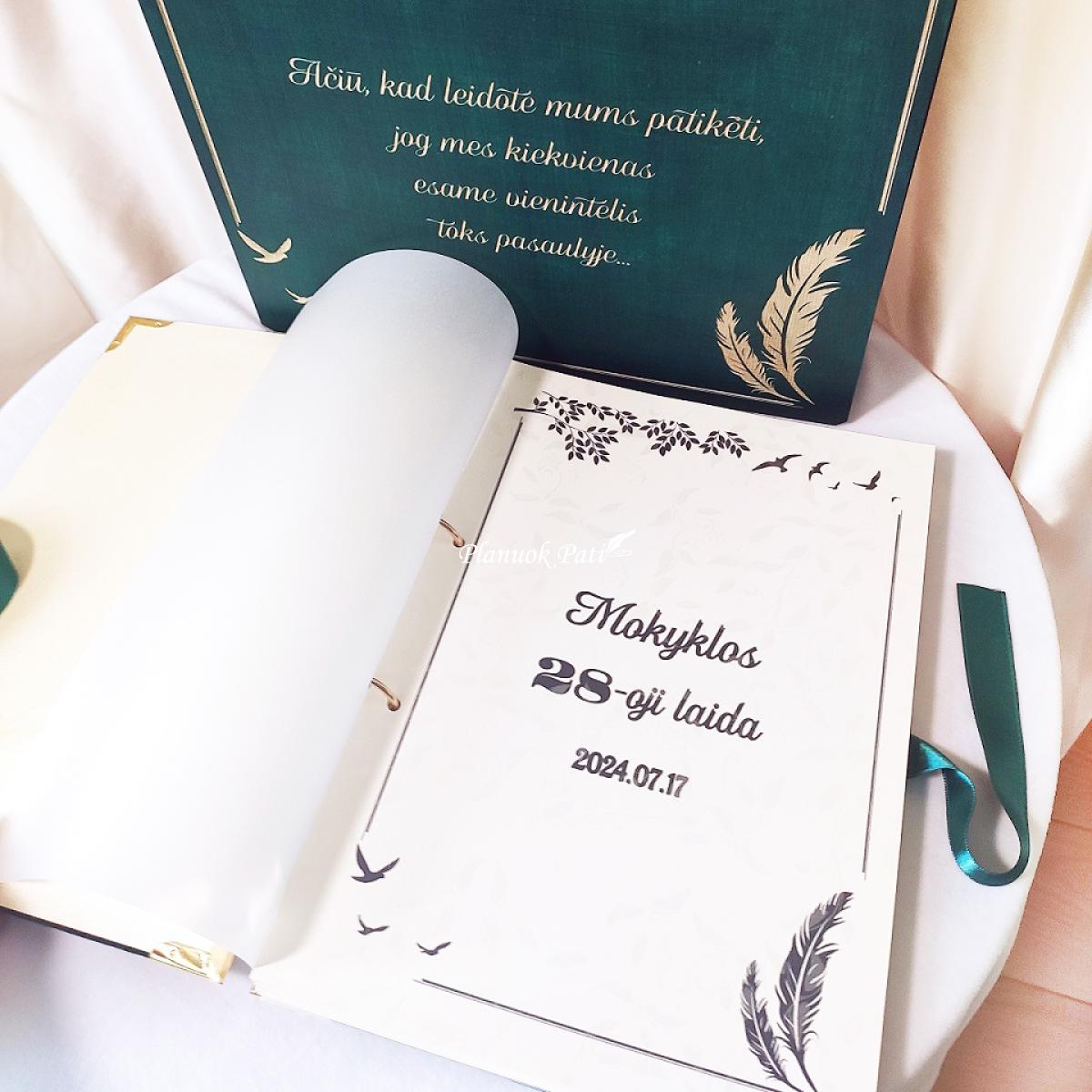 Knyga palinkėjimams personalizuotu viršeliu