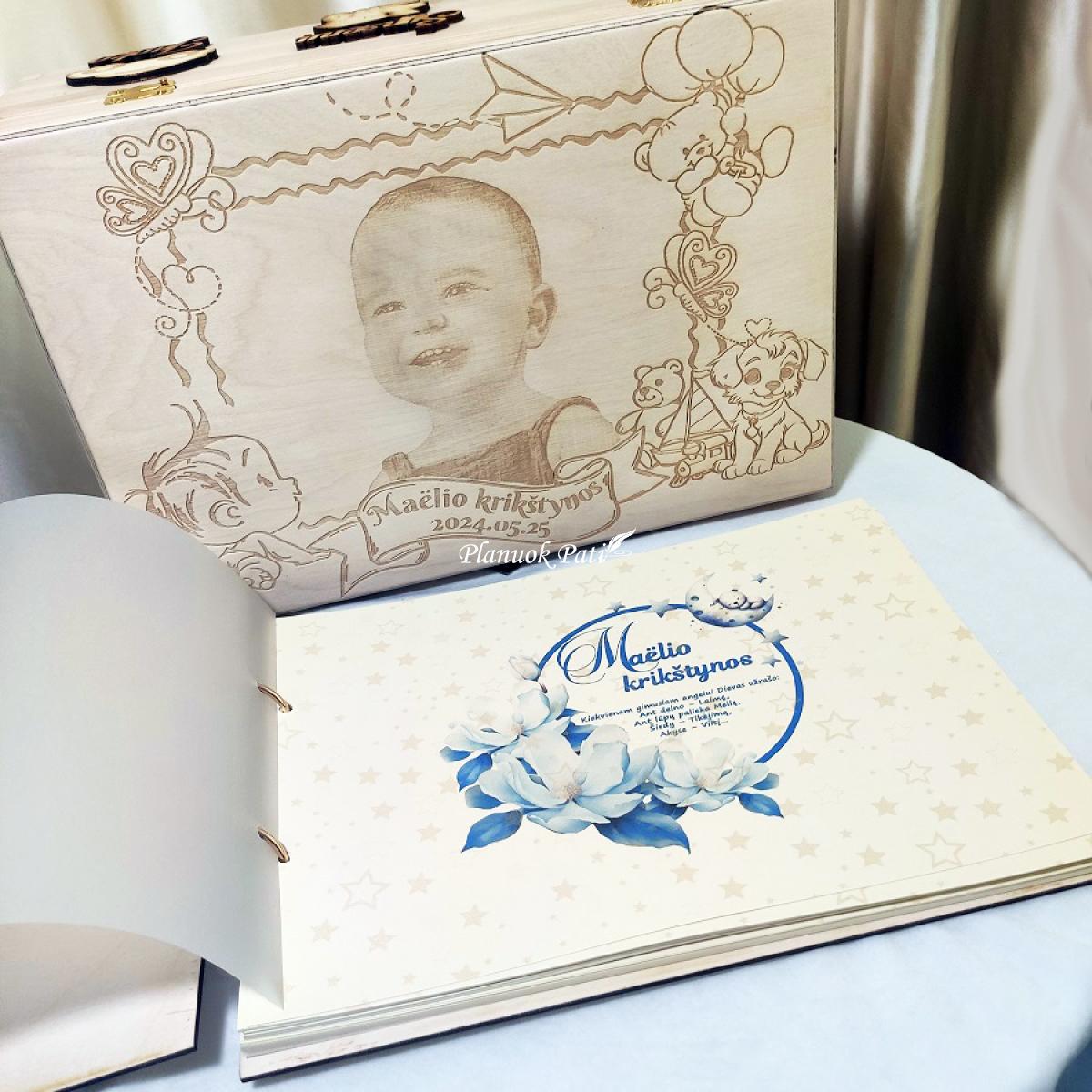 Krikštynų palinkėjimų knyga su vaikučio nuotrauka