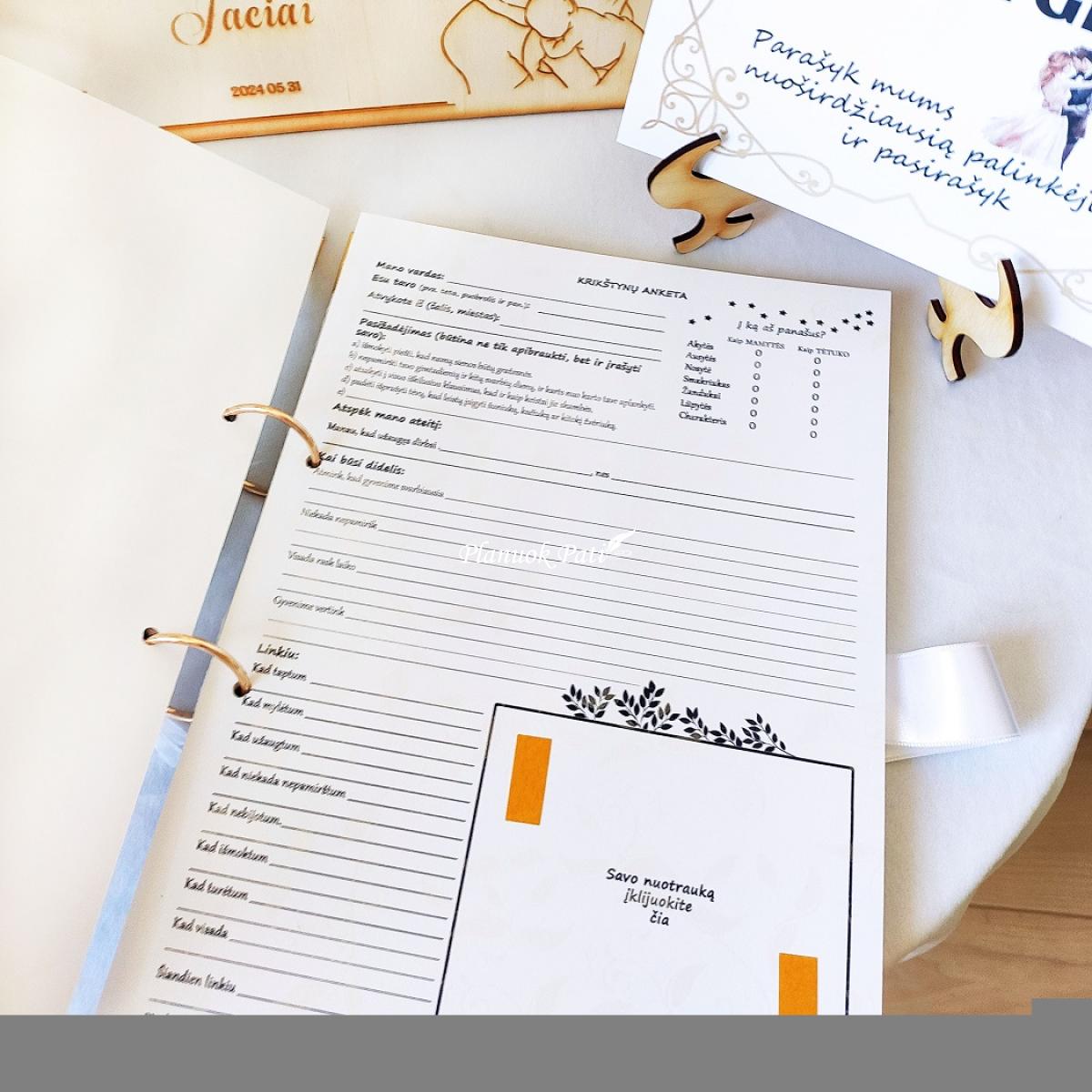 Svečių palinkėjimų albumas Mes trise