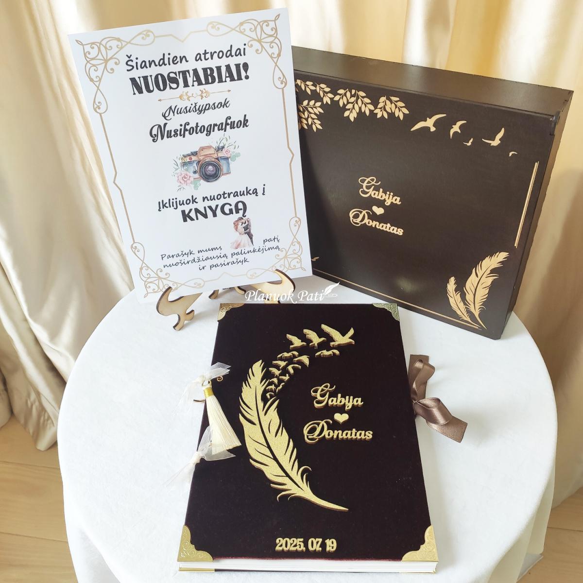 Vestuvinis palinkėjimų albumas Meilės Plunksna