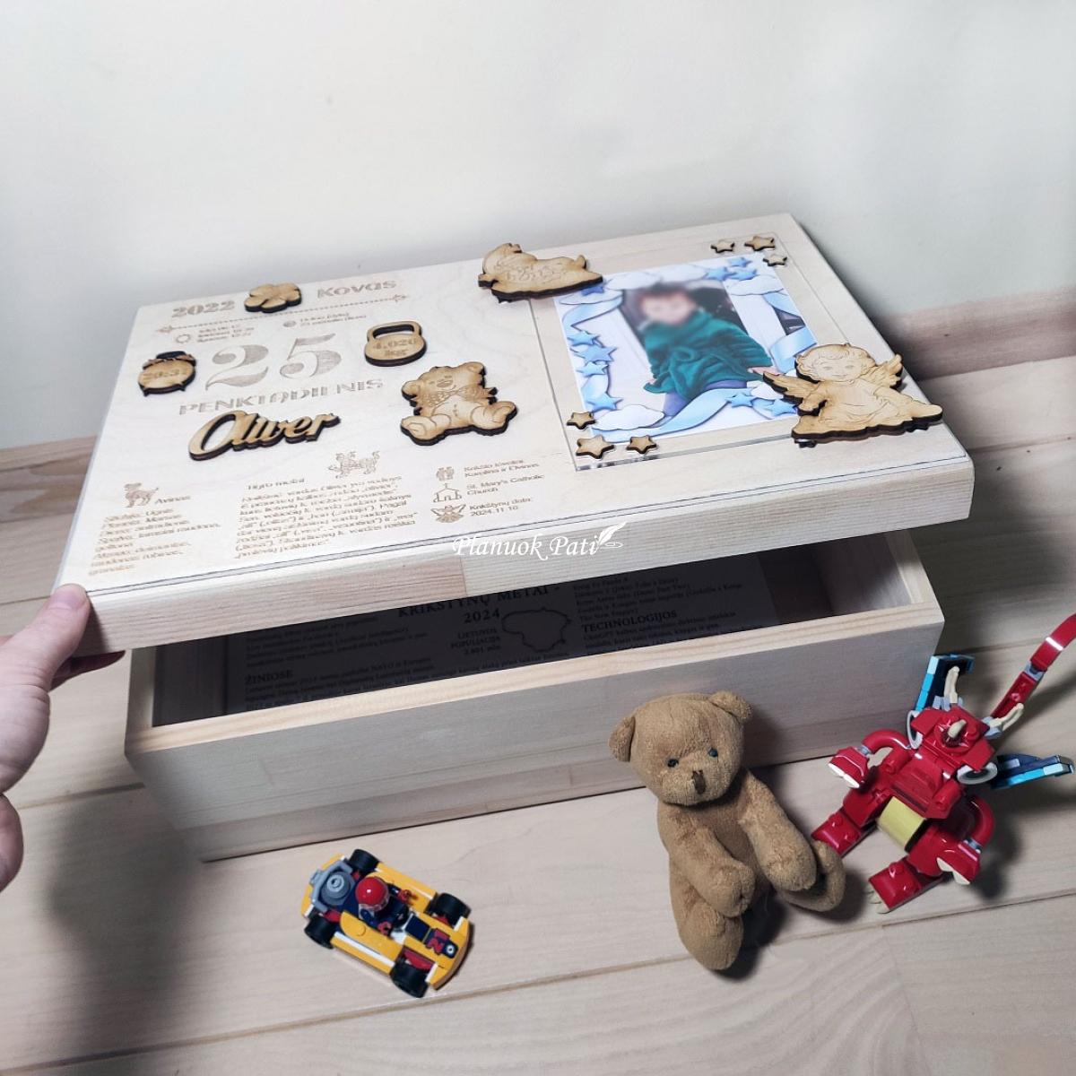 Krikštadėžė su metriku