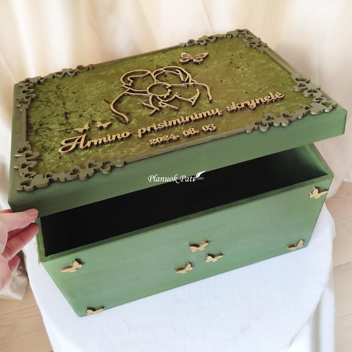 Krikštadėžė Šeima (įvairios spalvos)