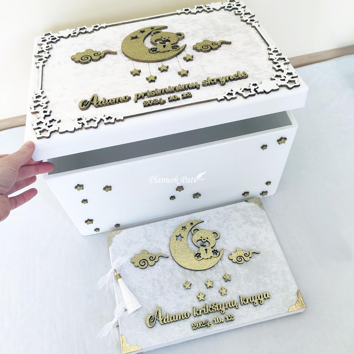 Krikštadėžė ir krikštynų knyga Ant mėnulio krašto