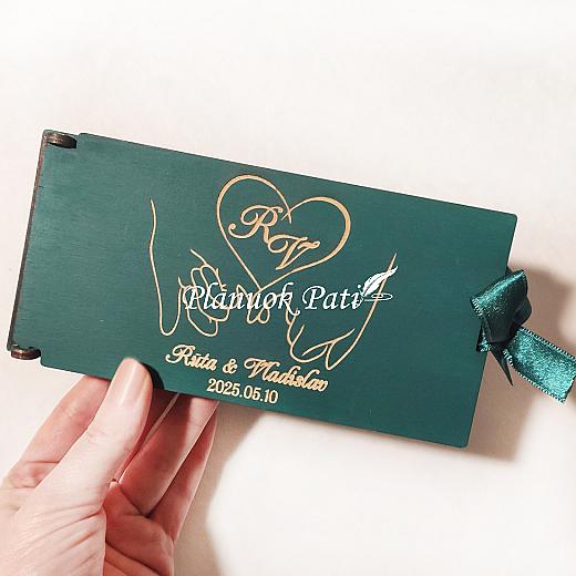 Medinis vokelis pinigams įteikti