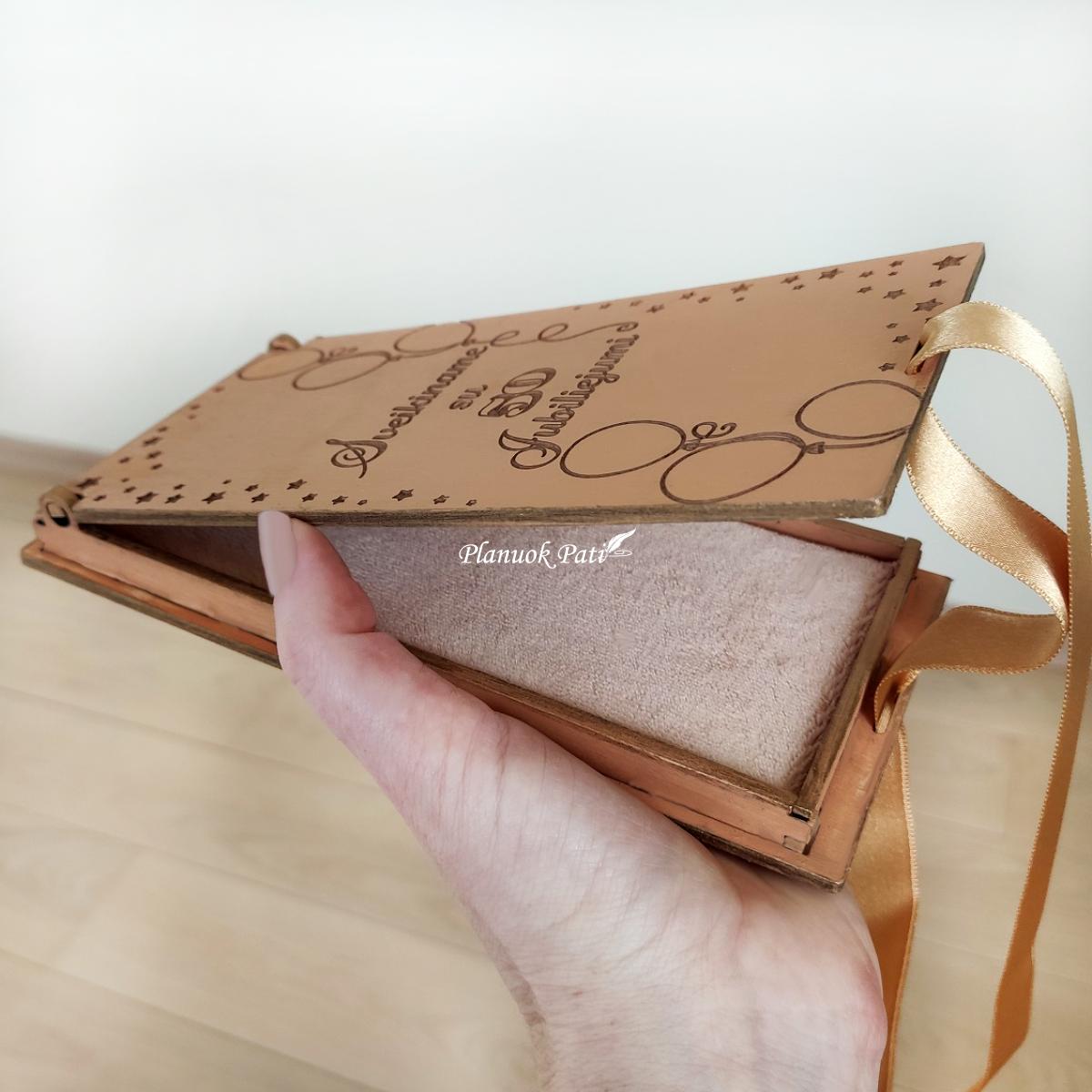 Jubiliejaus piniginei dovanai įteikti