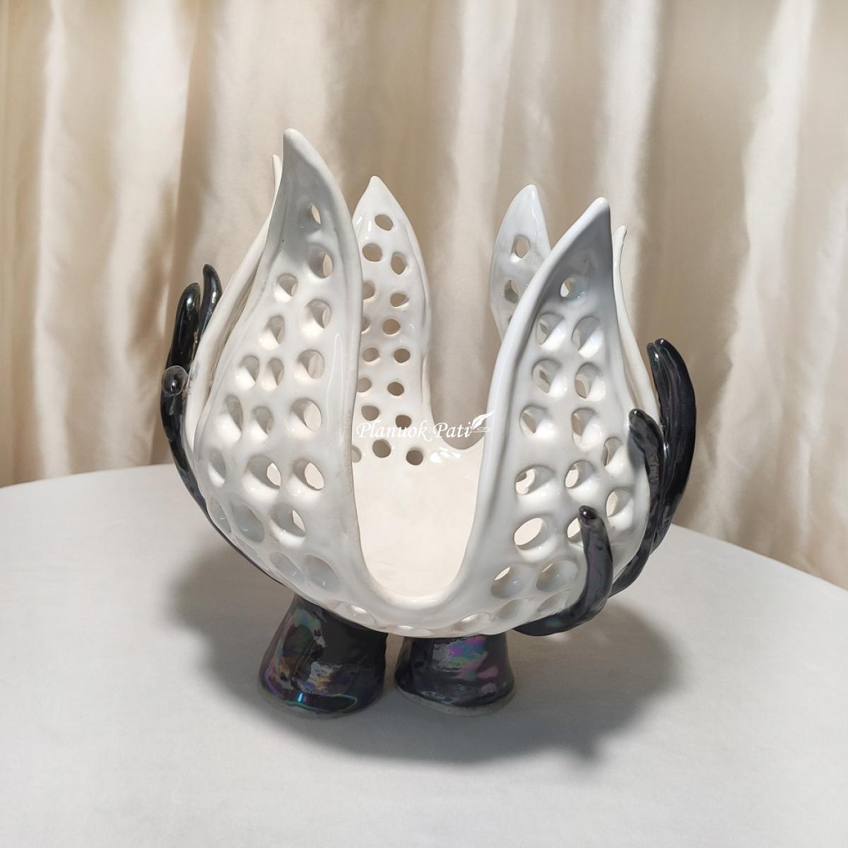 Šeimos židinys - Žiedas delnuose