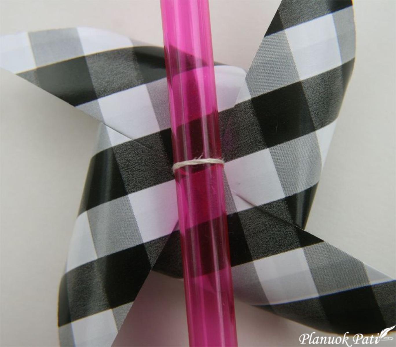 Vėjo malūnėlis šventės dekoravimui