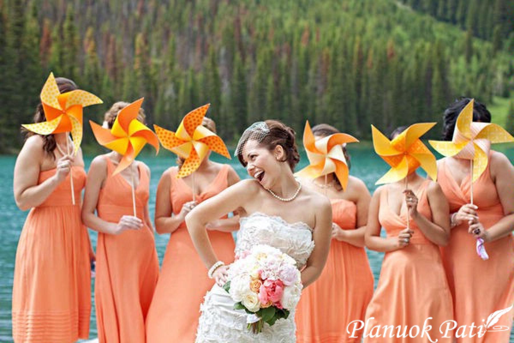 Vėjo malūnėlis šventės dekoravimui