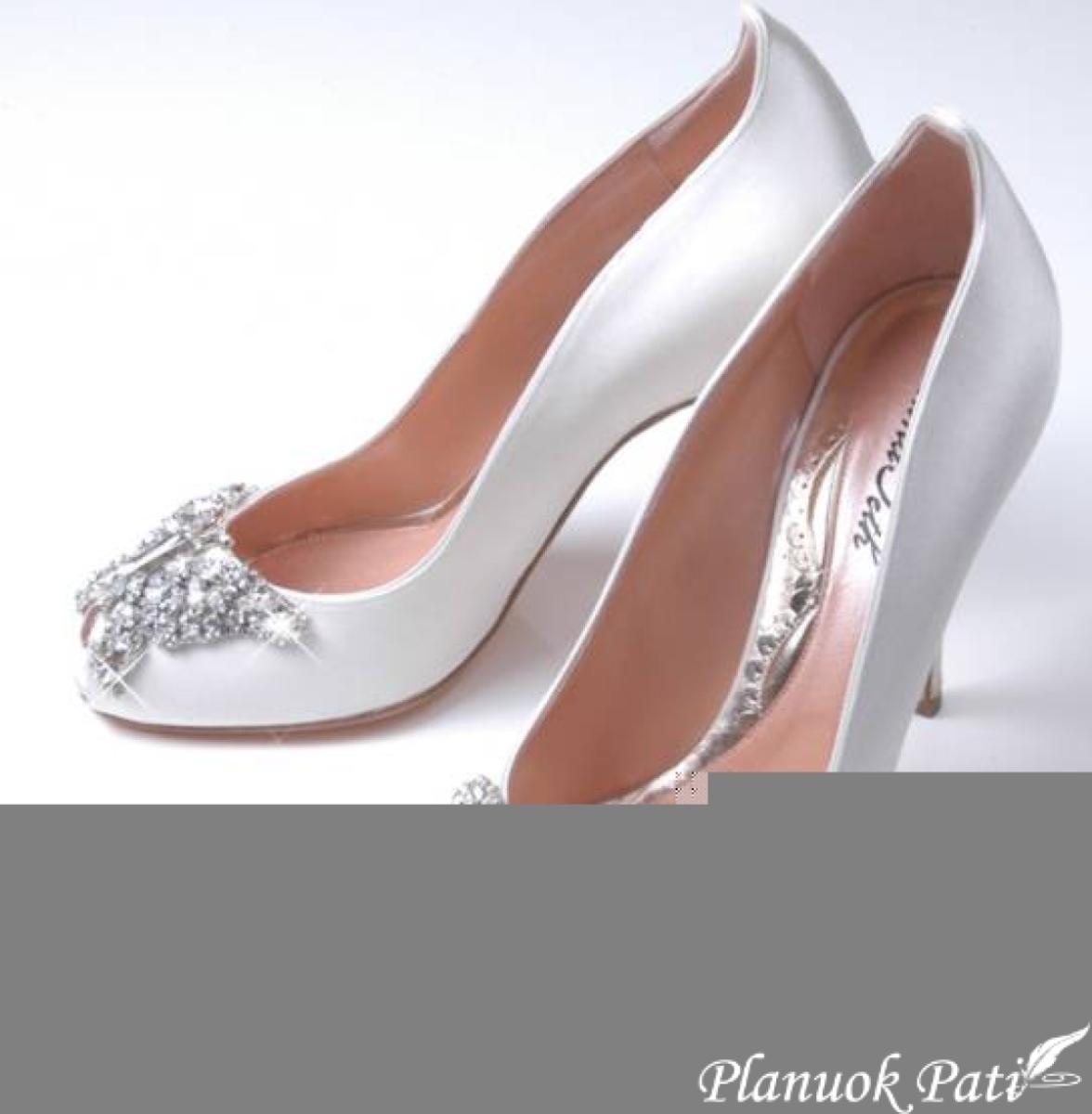 Drugeliai - dekoracija stalui, o gal net tema šventei