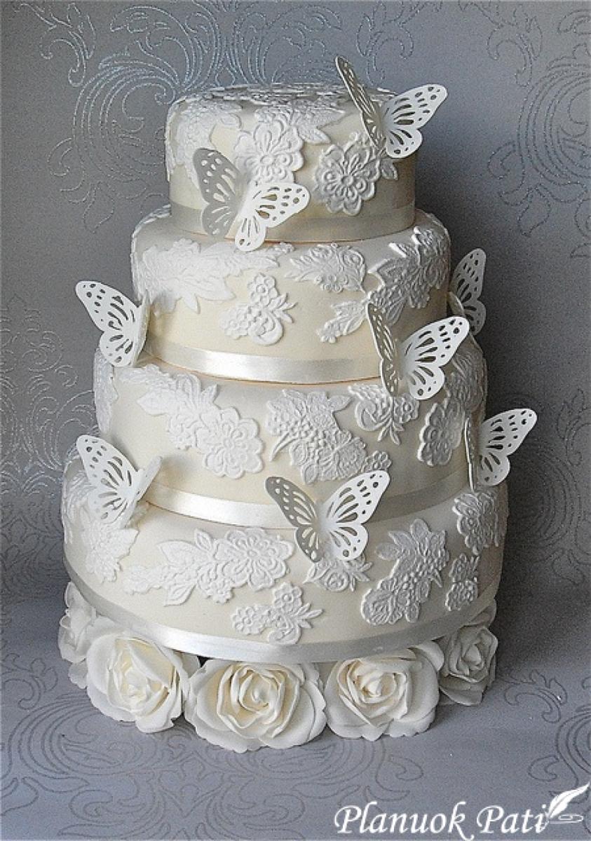 Drugeliai - dekoracija stalui, o gal net tema šventei