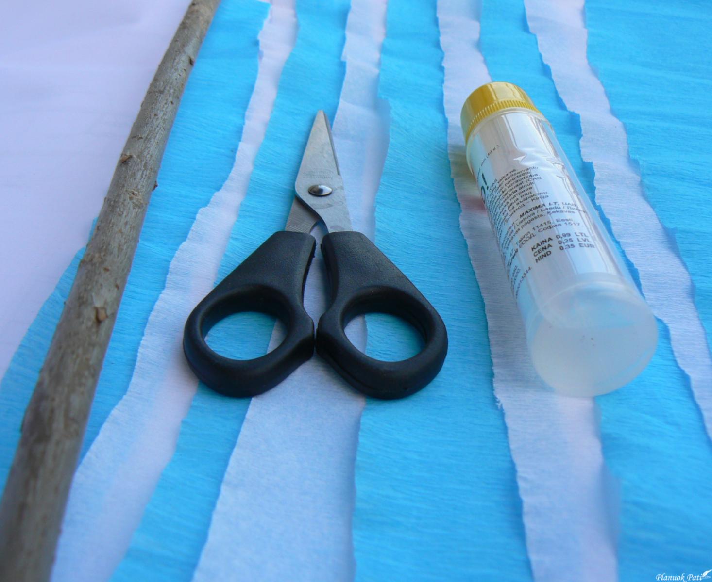 Širma - puošnu, lengva pasigaminti, tinka fotosesijoms