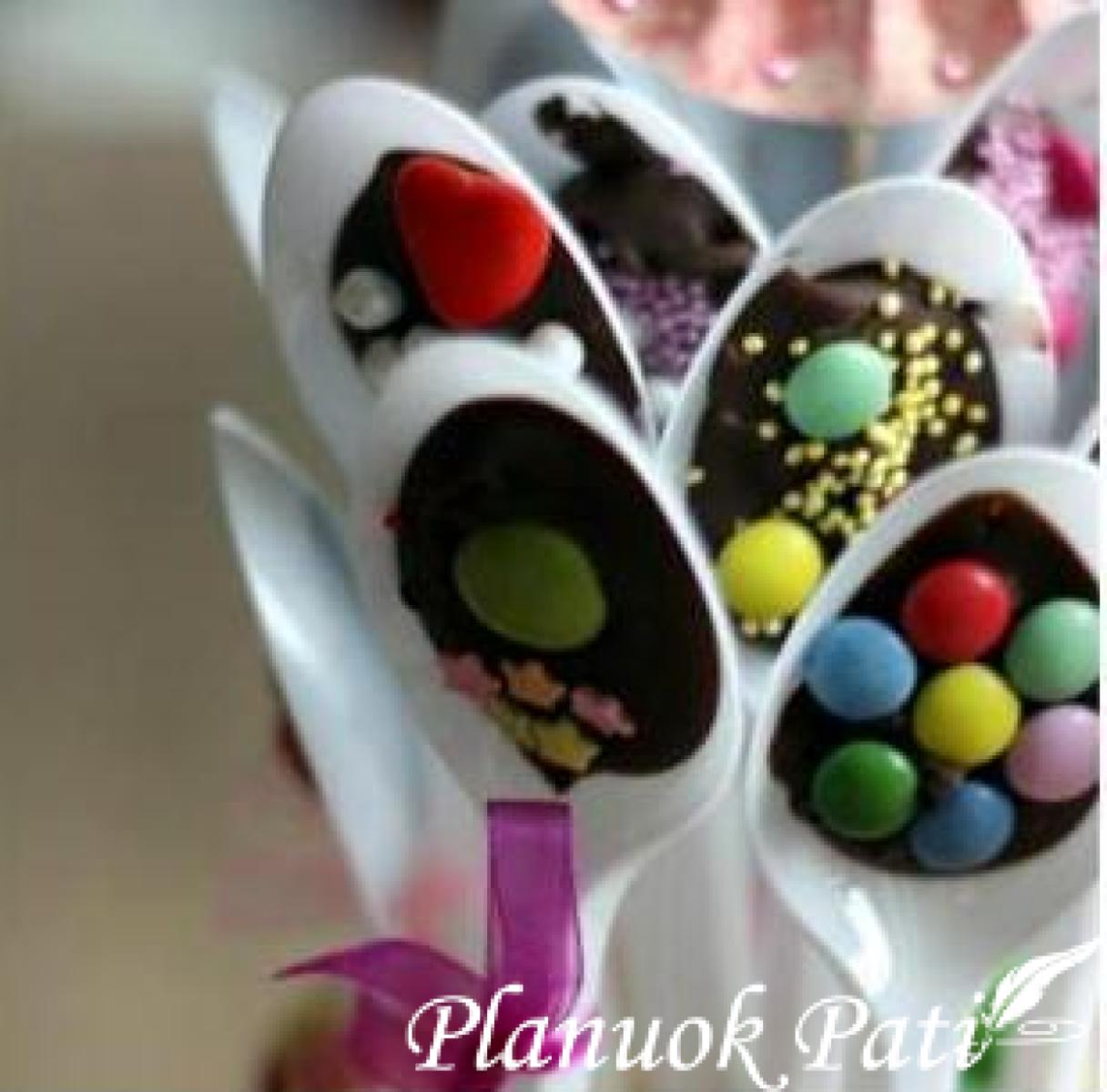 Šokoladiniai šaukštukai smaližiams