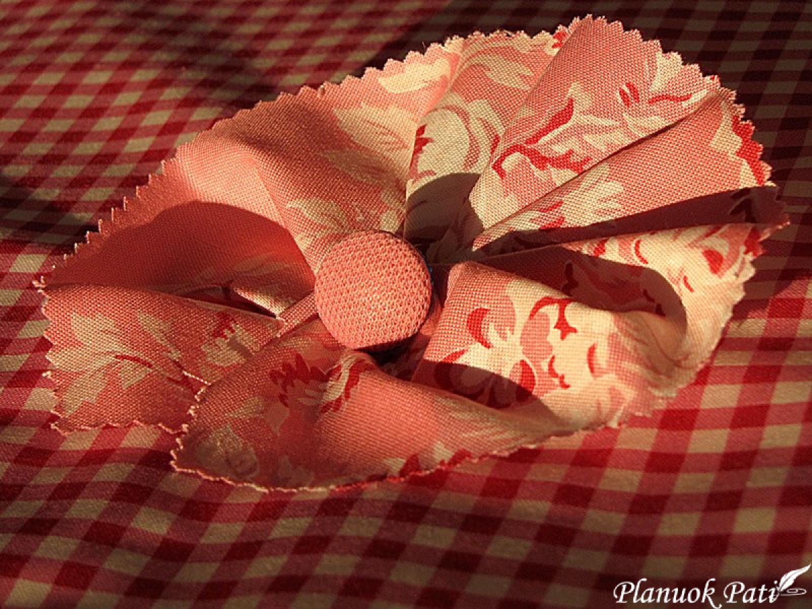 Stilinga prijuostė iš virtuvinio rankšluostuko