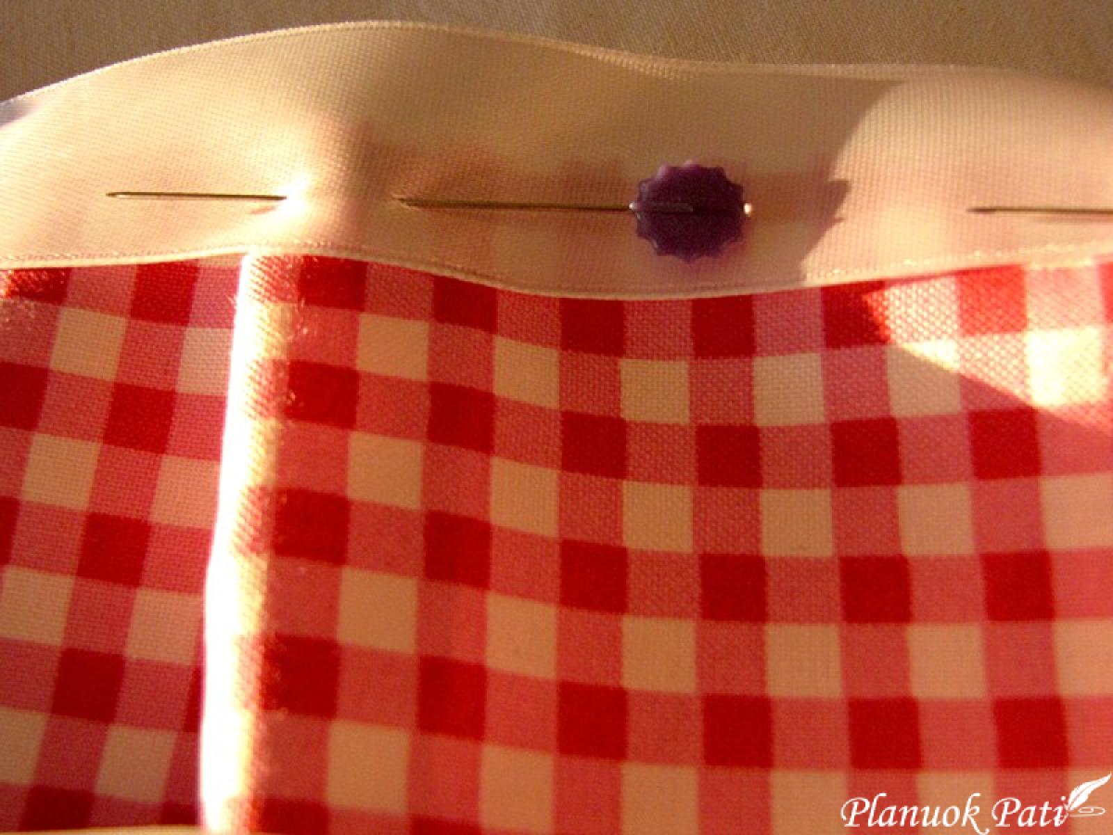 Stilinga prijuostė iš virtuvinio rankšluostuko