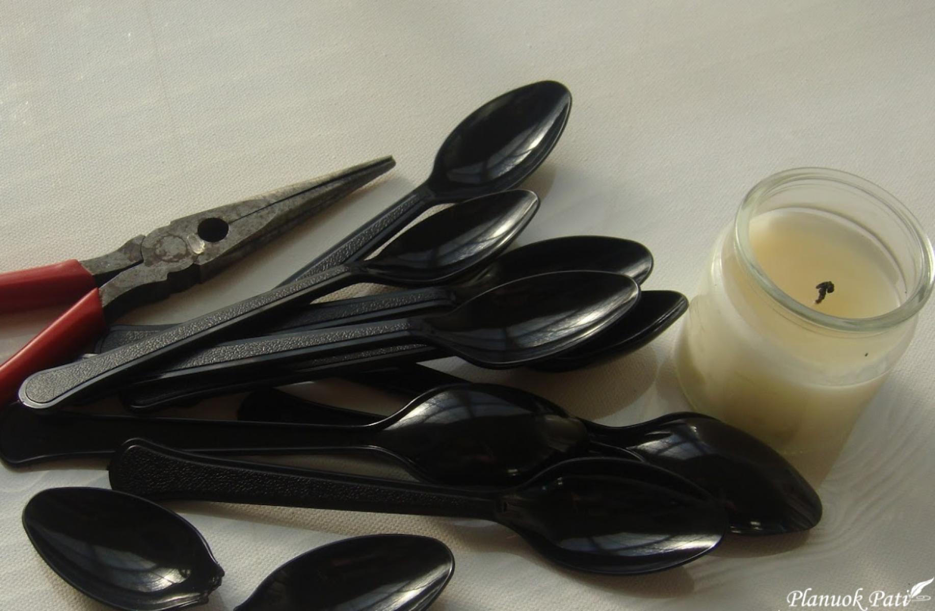 Žvakidės iš vienkartinių šaukštelių