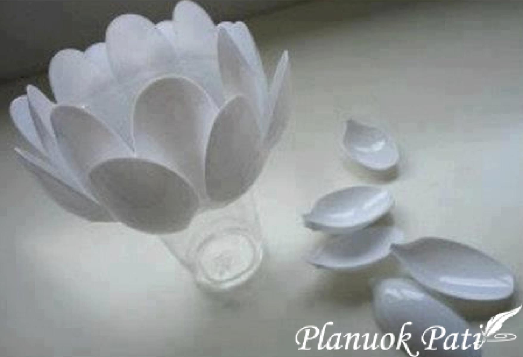 Žvakidės iš vienkartinių šaukštelių