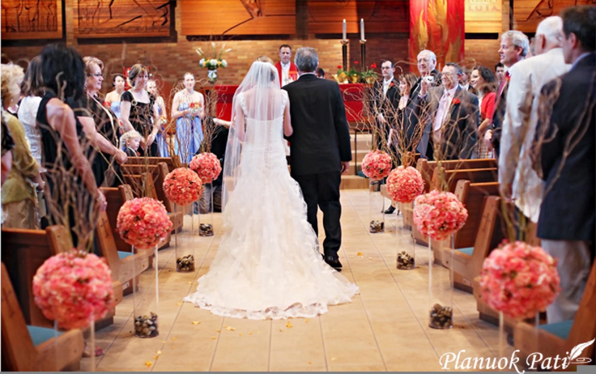 Bažnyčios dekoras - kaip papuošti santuokos ceremonijai