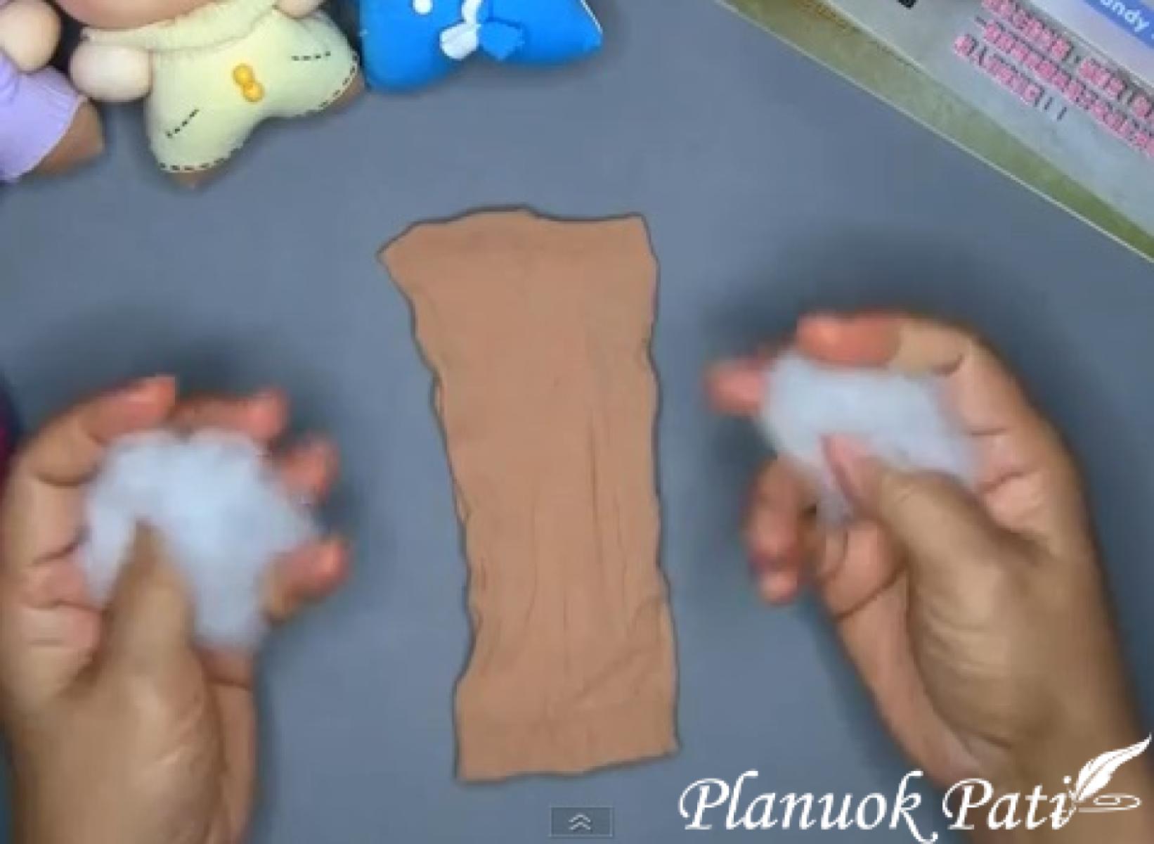 Lėlytė iš kaproninės kojinės