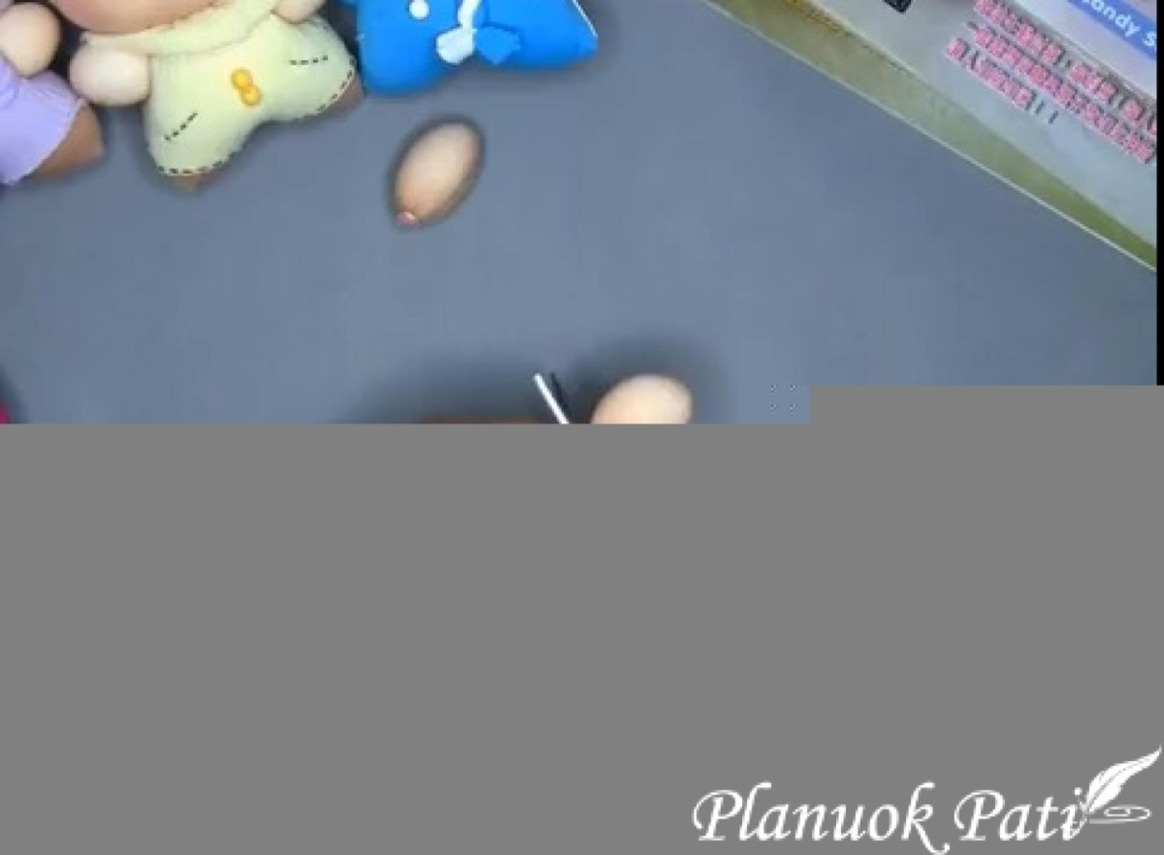 Lėlytė iš kaproninės kojinės