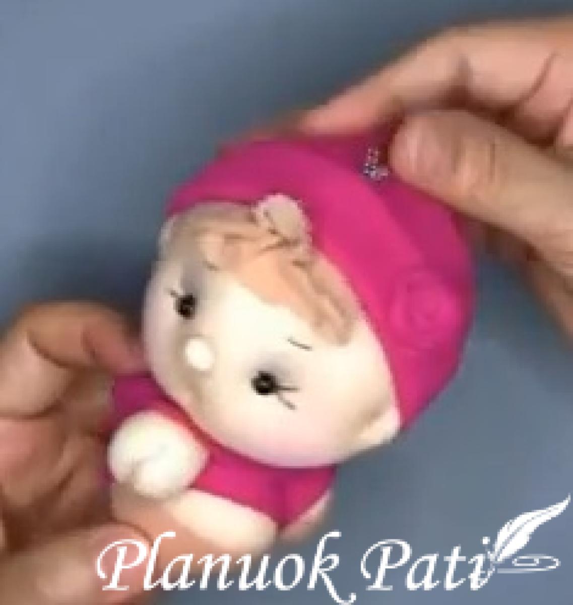 Lėlytė iš kaproninės kojinės