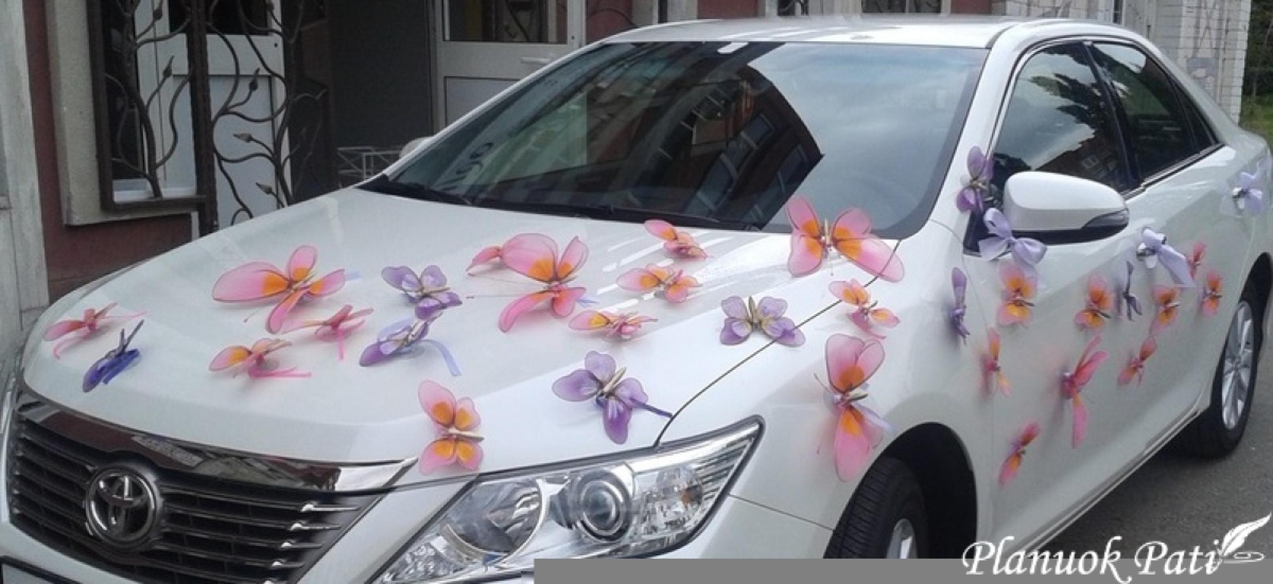 Idėjos kaip papuošti automobilius vestuvėms