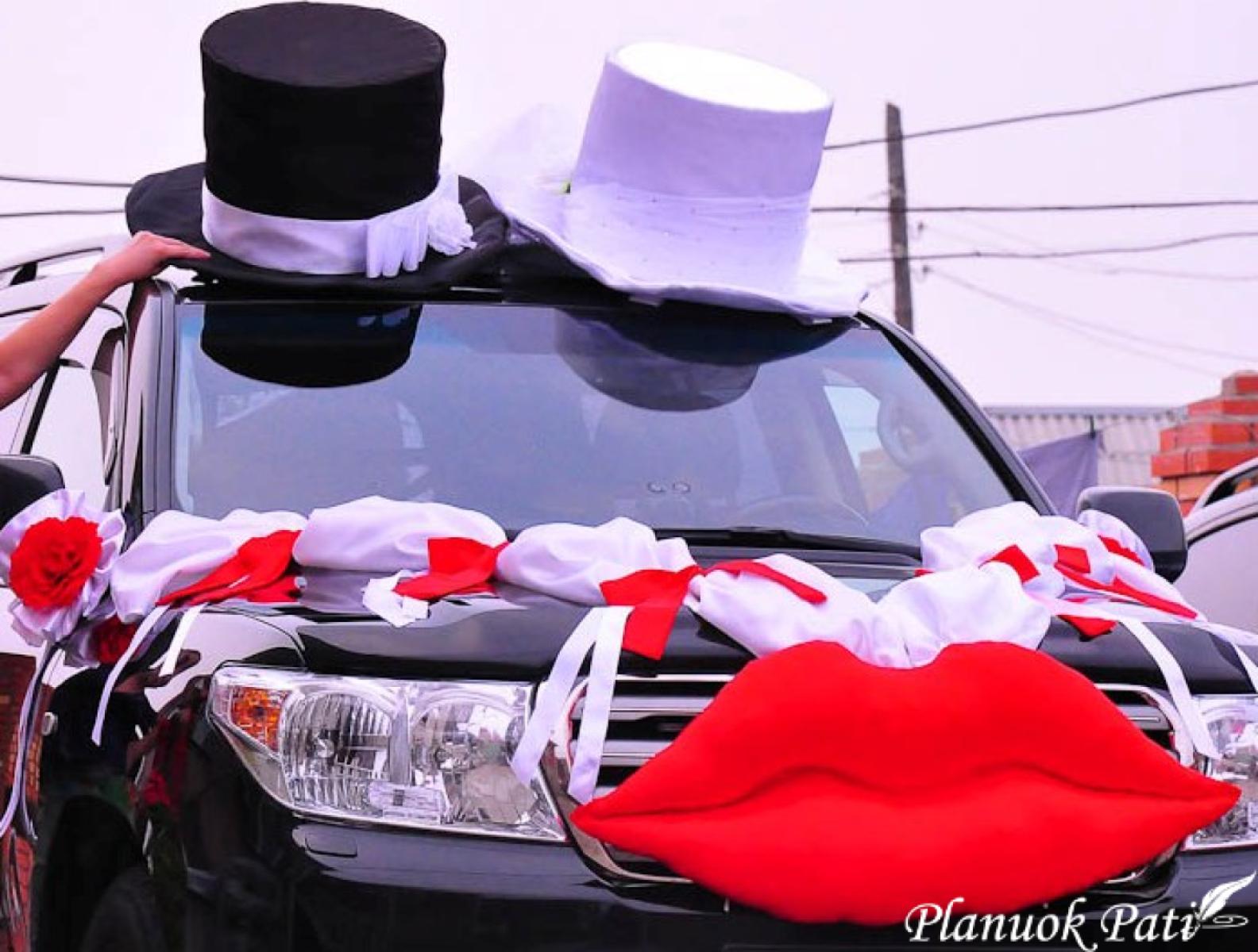 Idėjos kaip papuošti automobilius vestuvėms