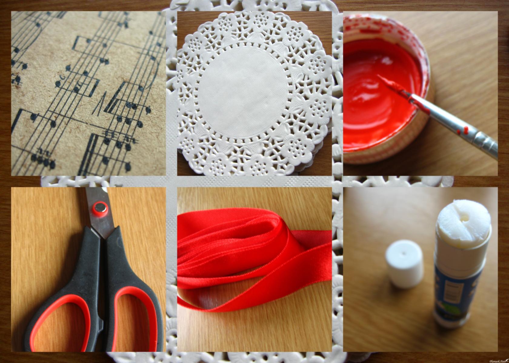 Girlianda iš ažūrinių servetėlių