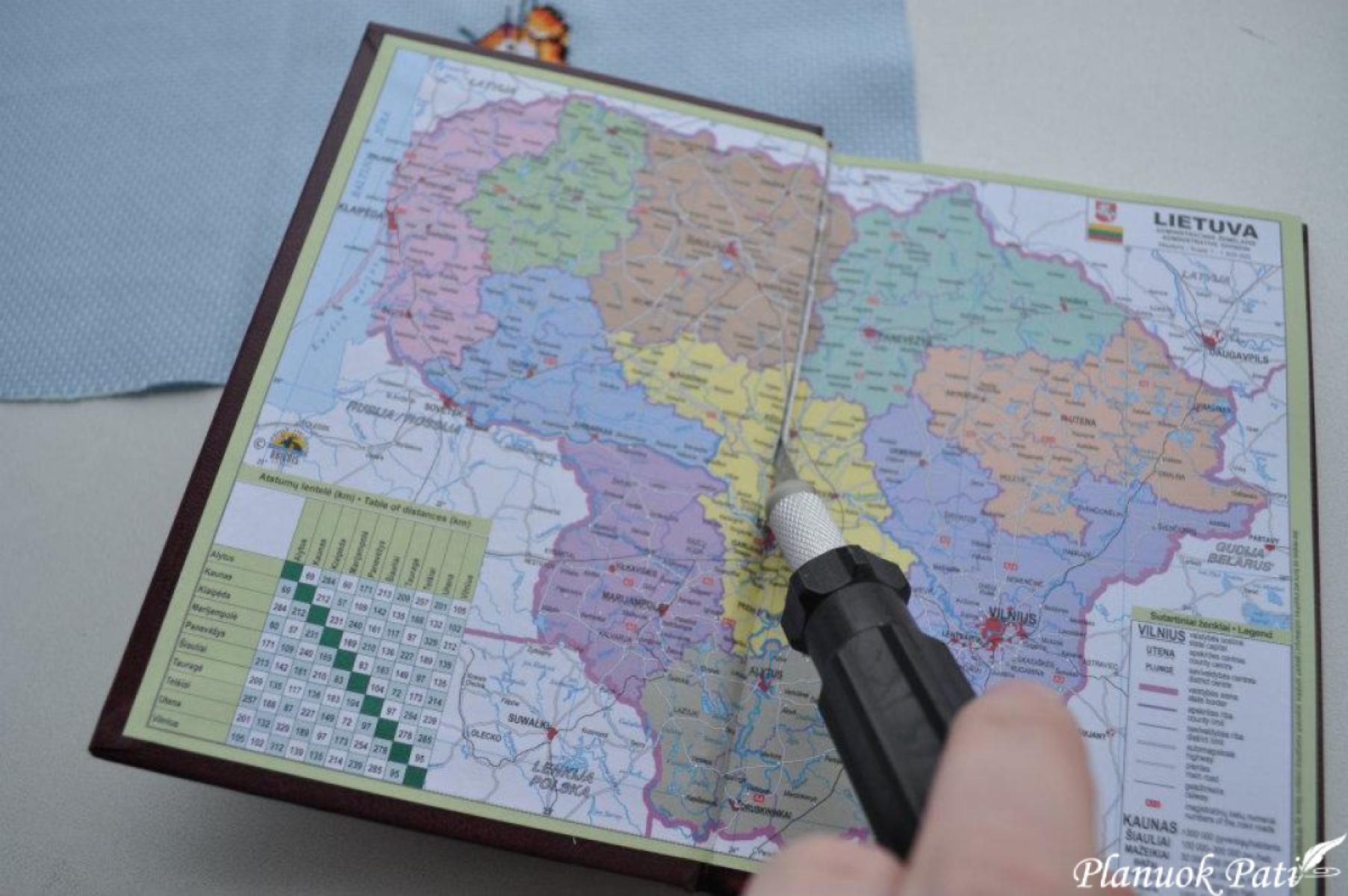 Knygutės (albumo) aplenkimas