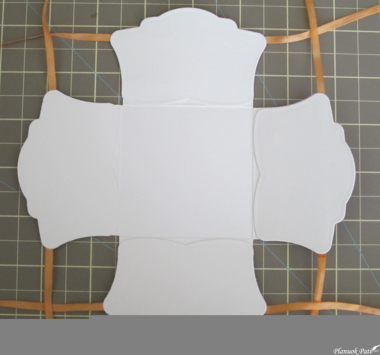 Dėžutė dovanoms ir stalo dekoracija