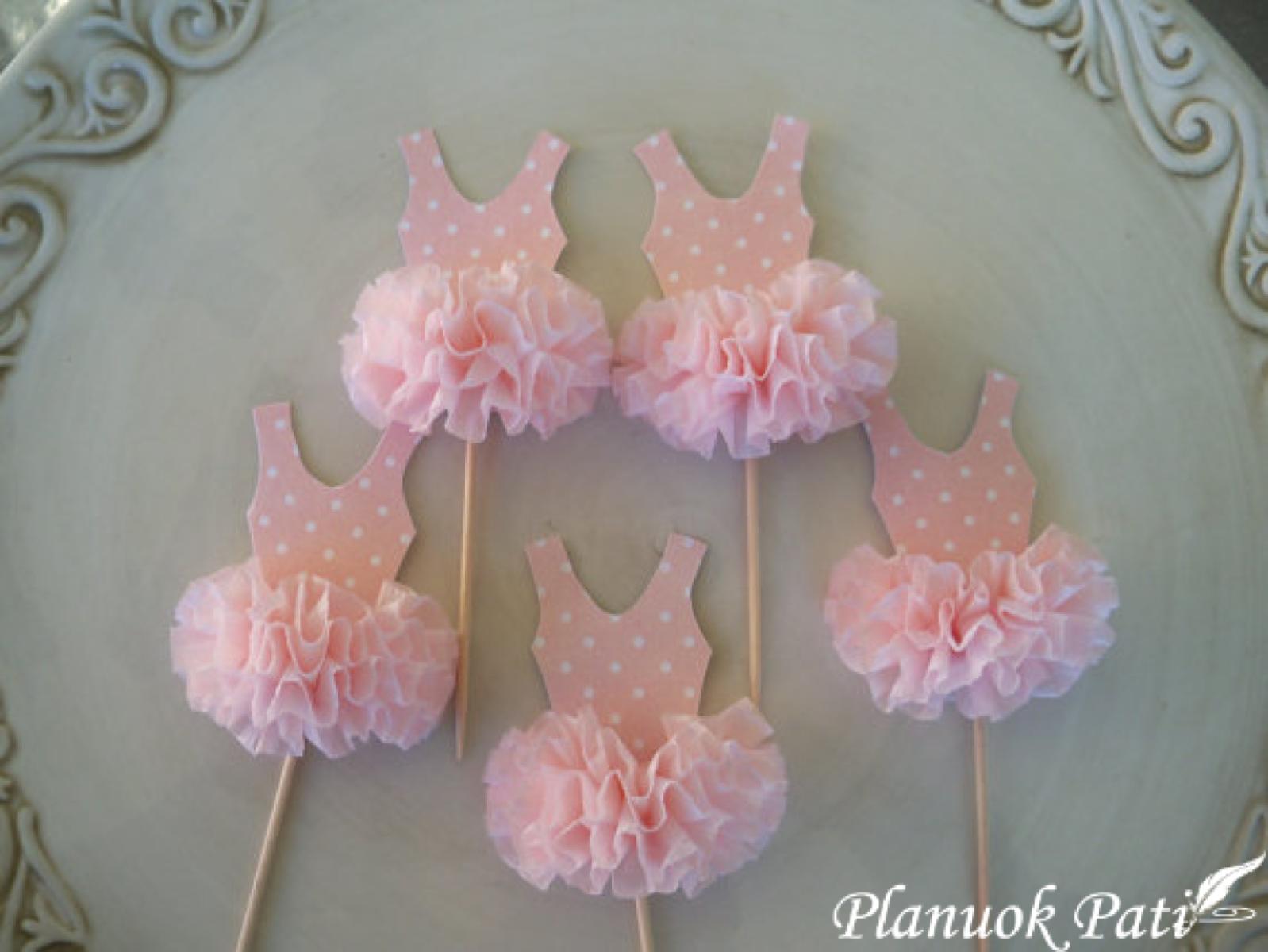 Labai mergaitiški smeigtukai sumuštiniams