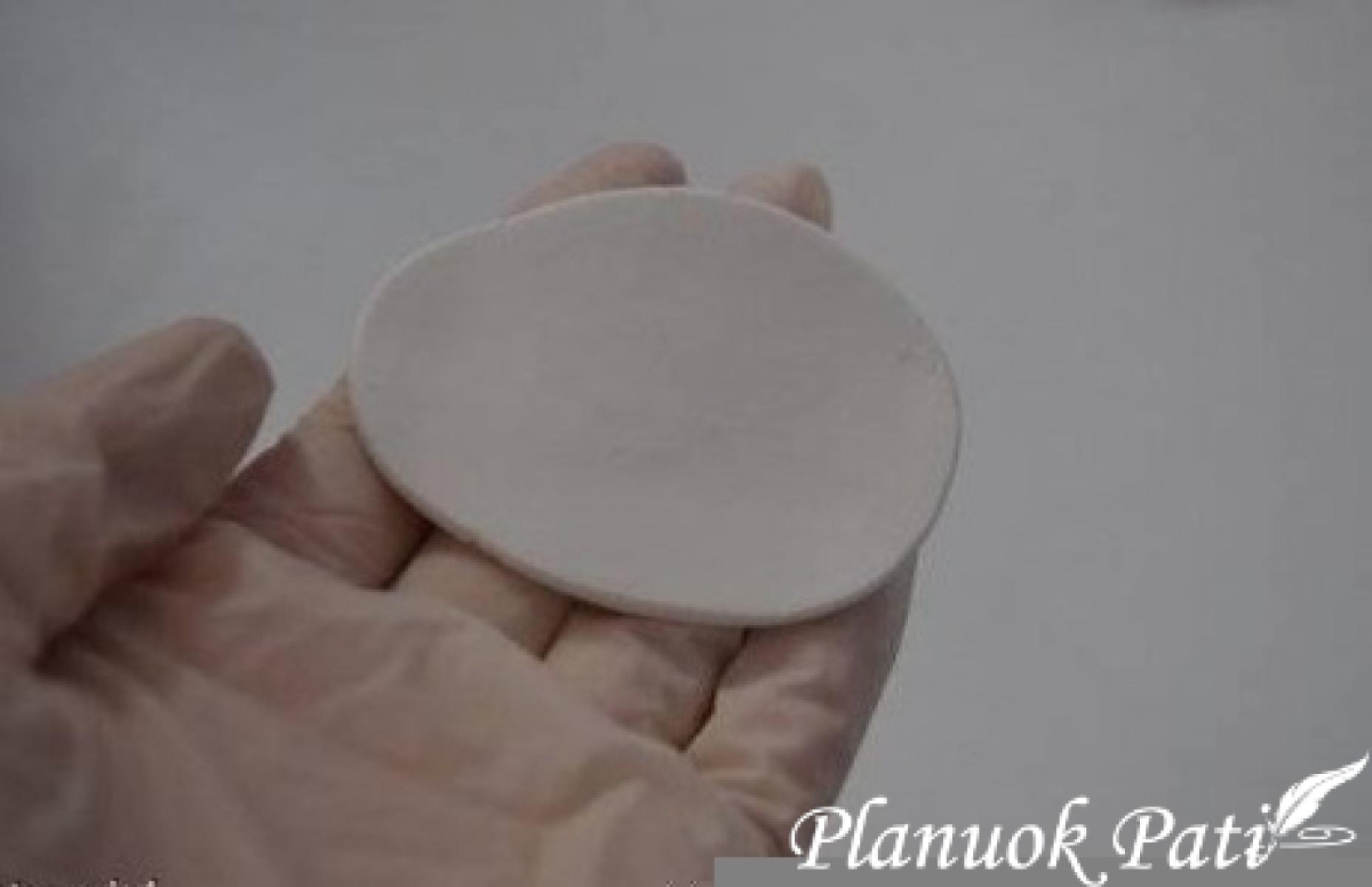 Raktų pakabukai vietoj jaunųjų širdžių surakinimo