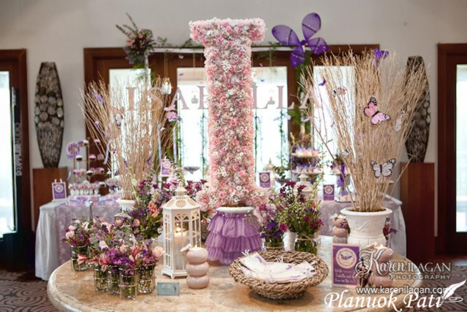 Krikštynos drugelių tema