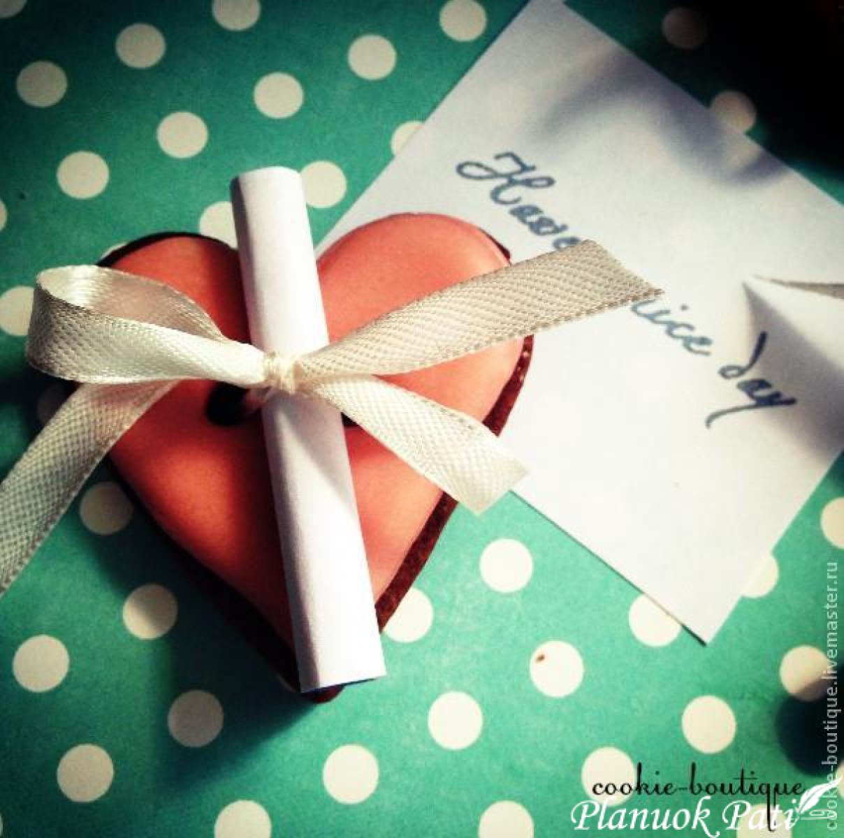 Sausainukai su palinkėjimais