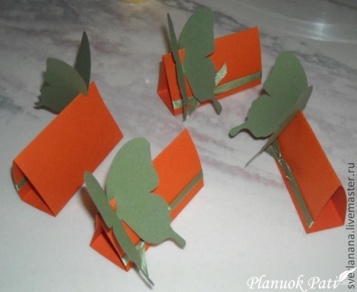 Stalo kortelės - drugeliai