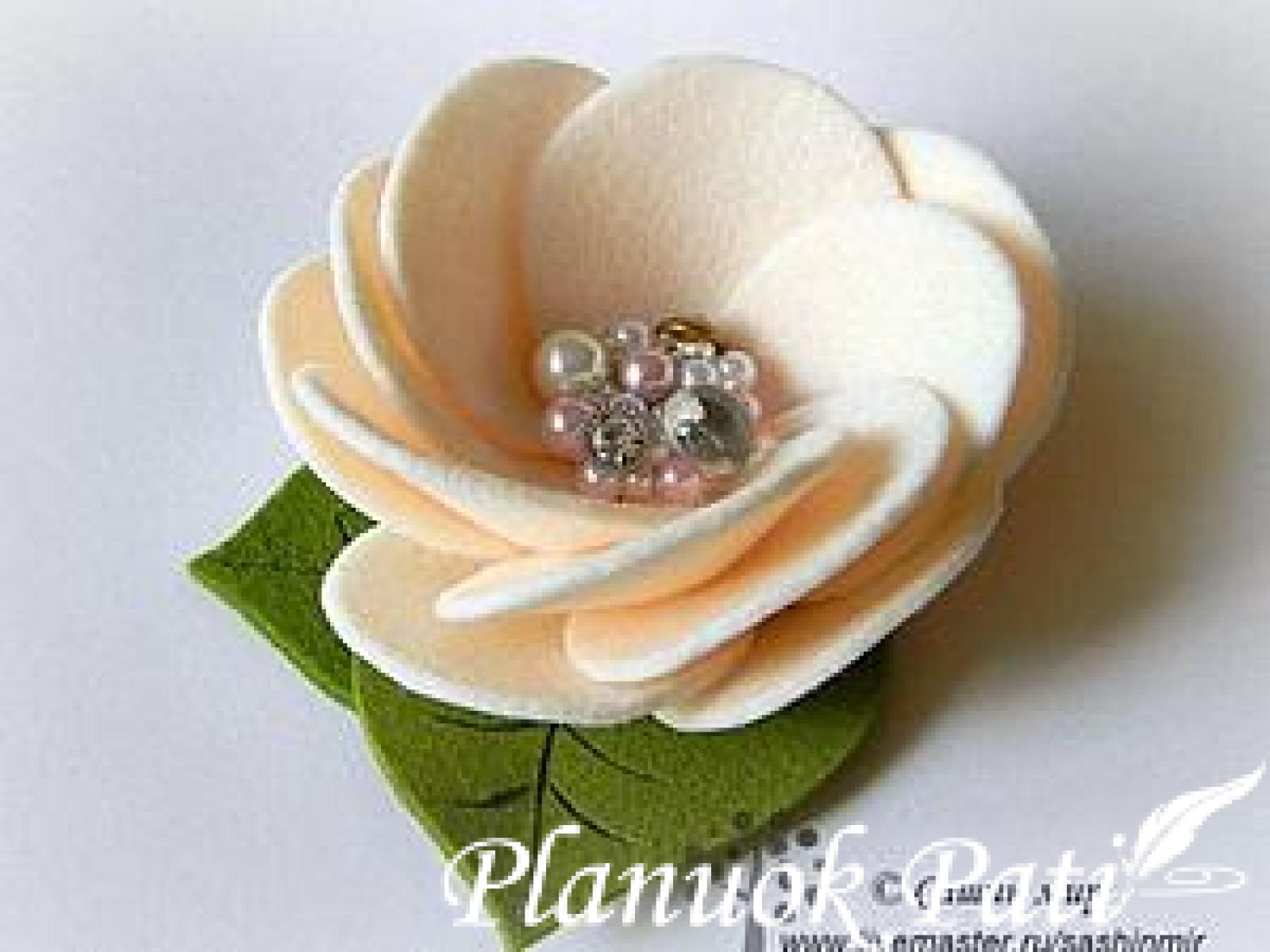 Gėlytė iš veltinio