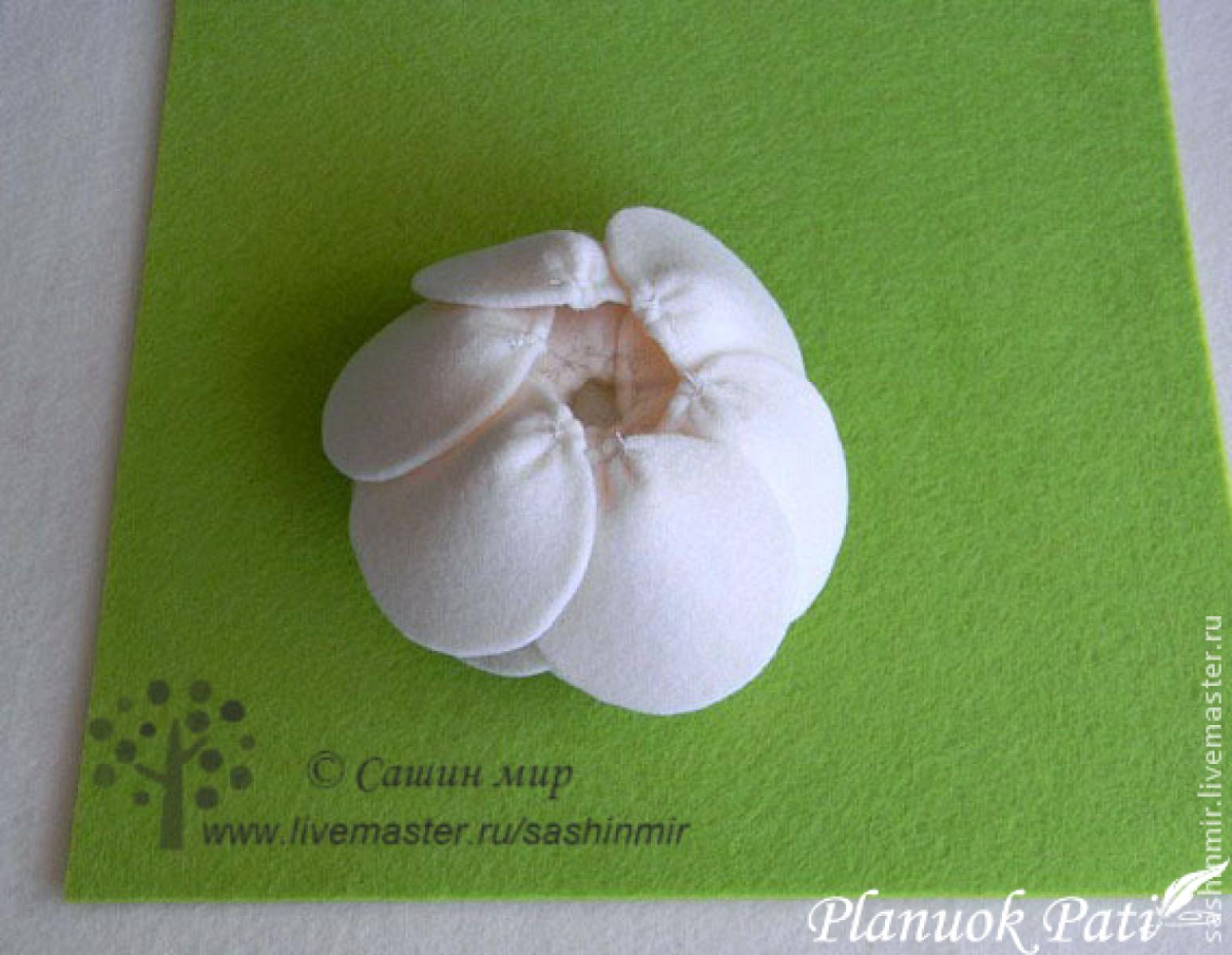 Gėlytė iš veltinio