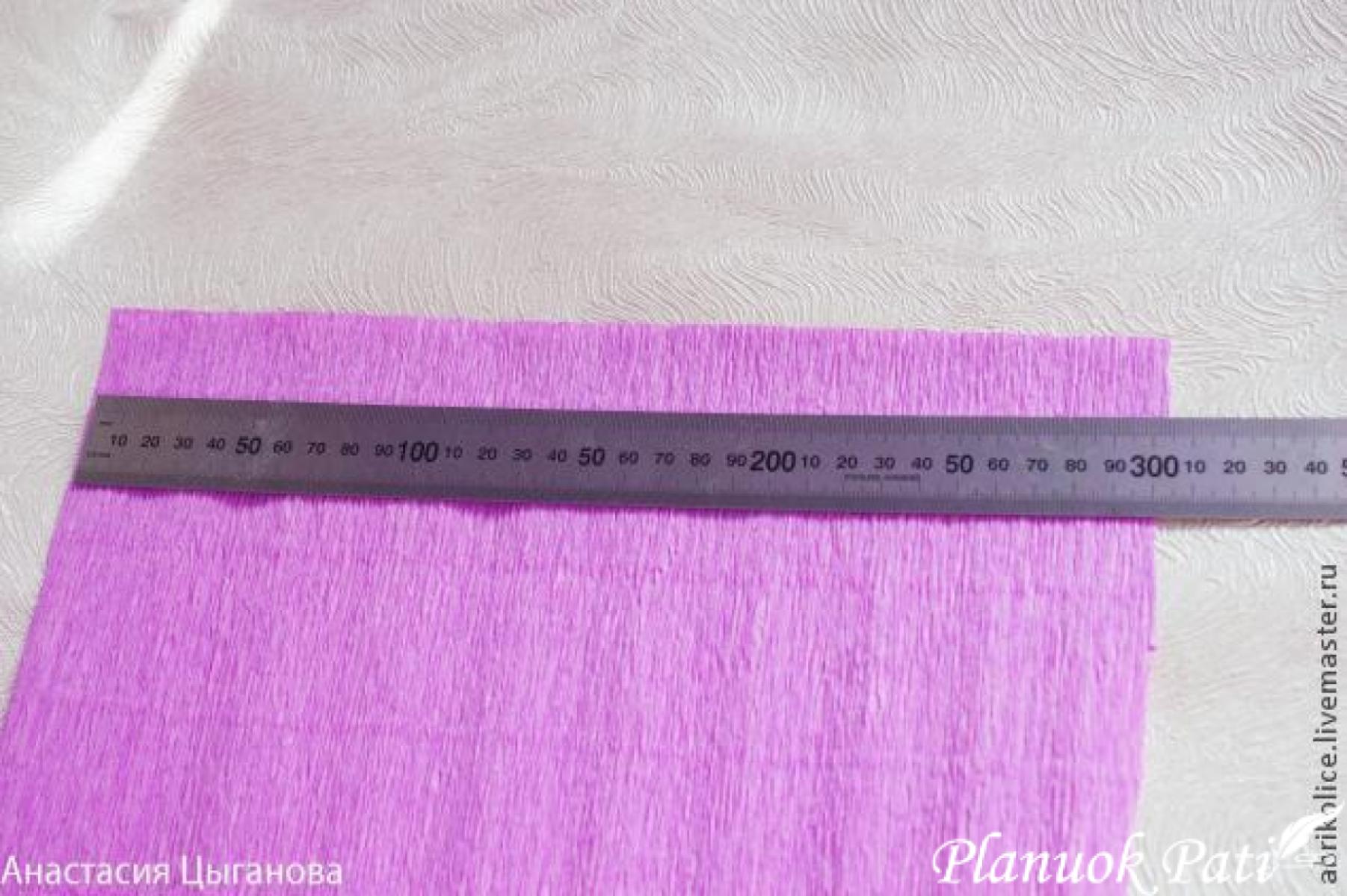 Didelis skaičius iš krepinio popieriaus