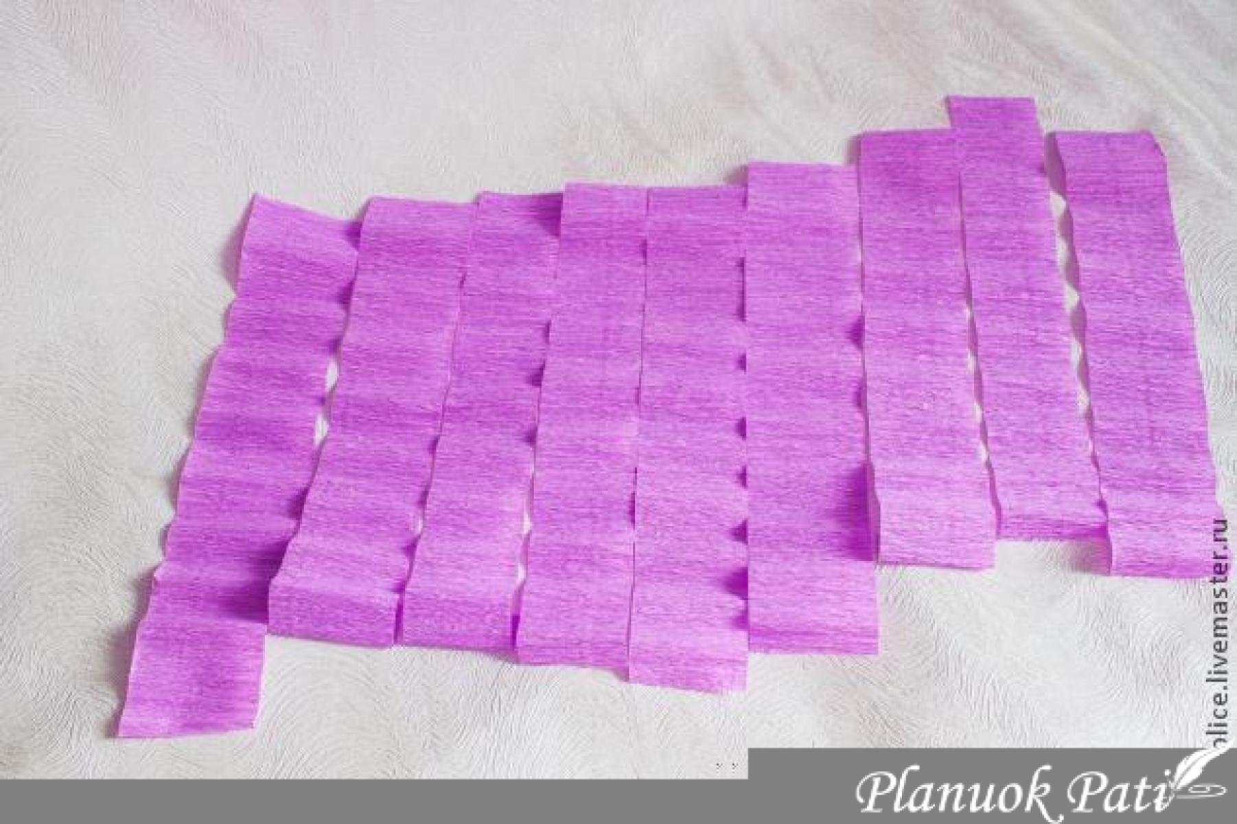 Didelis skaičius iš krepinio popieriaus