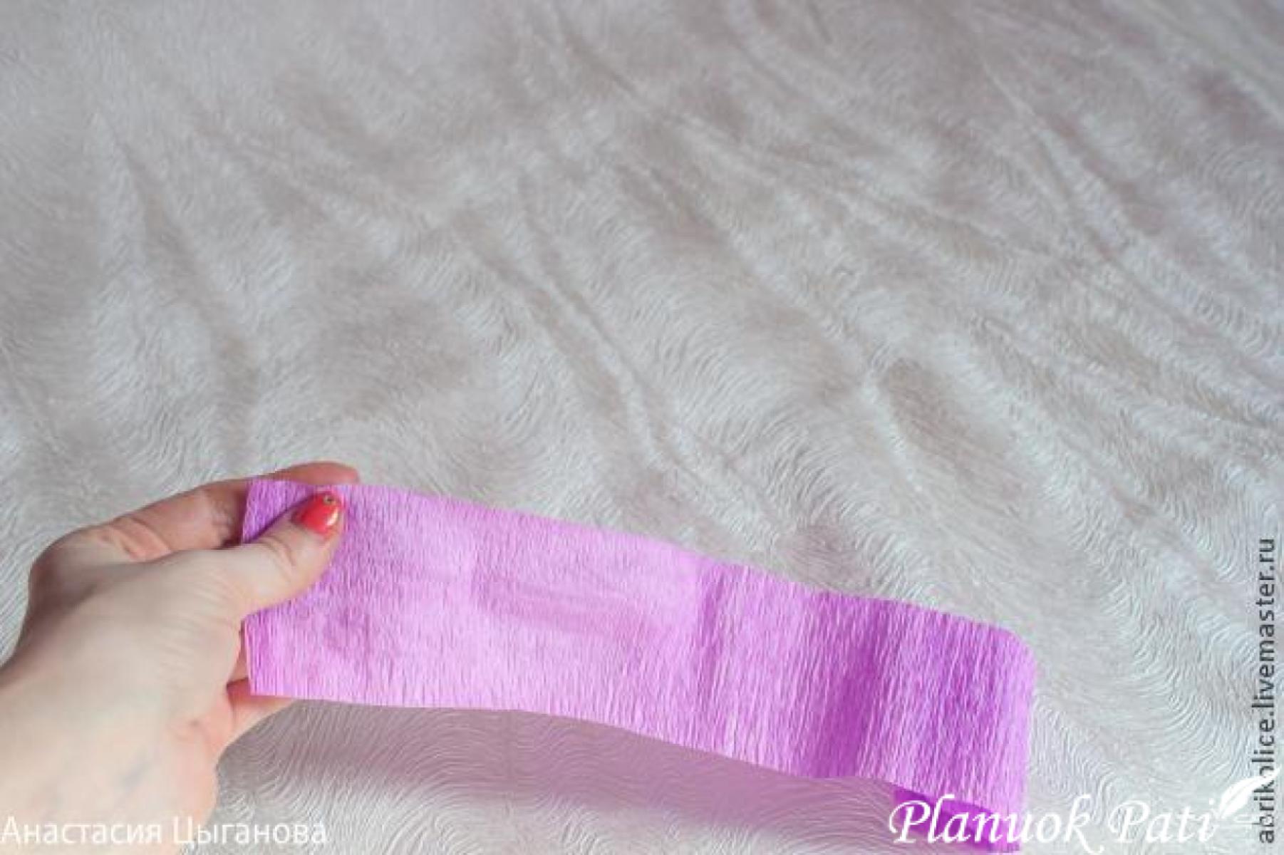 Didelis skaičius iš krepinio popieriaus