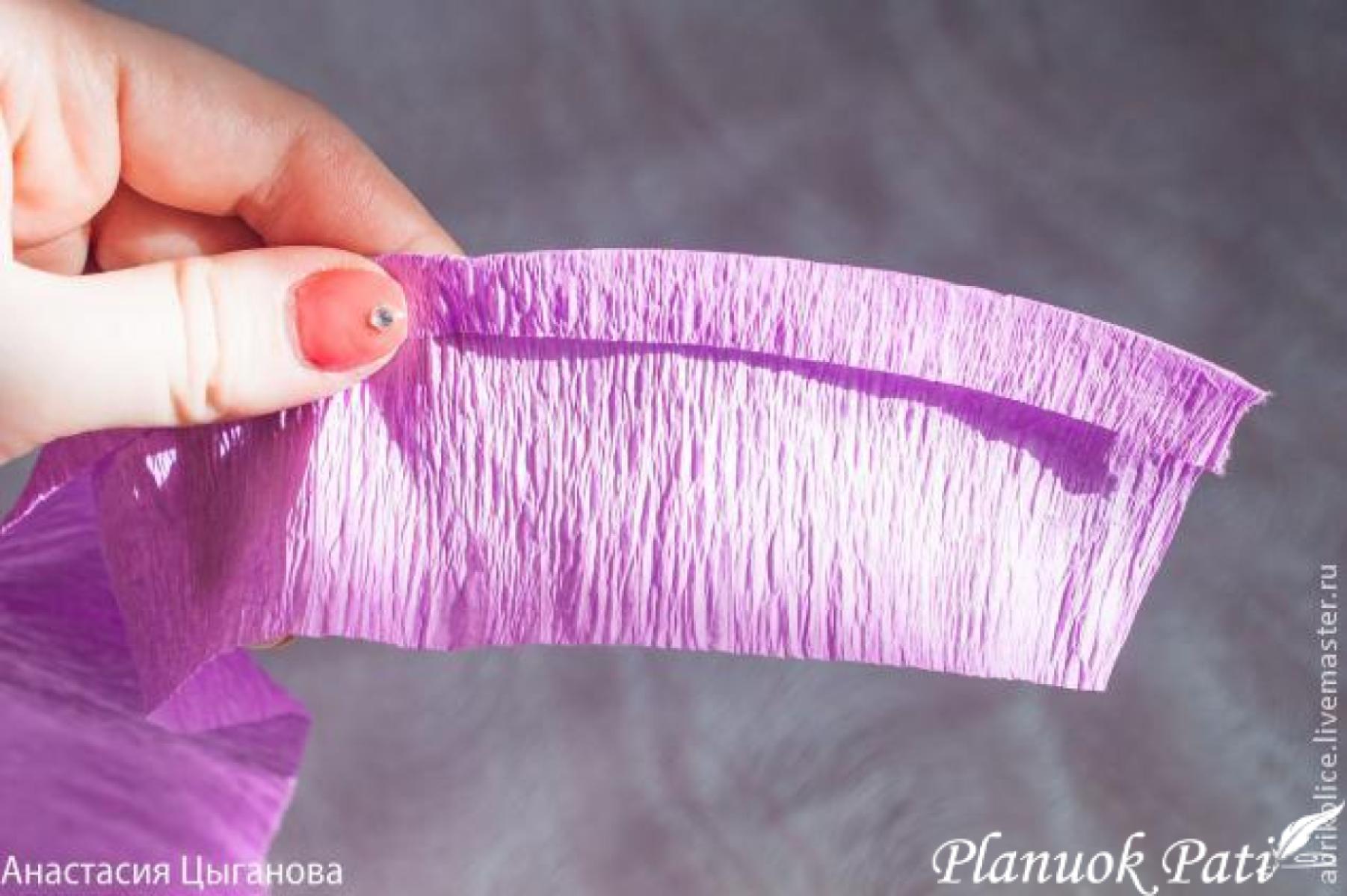 Didelis skaičius iš krepinio popieriaus