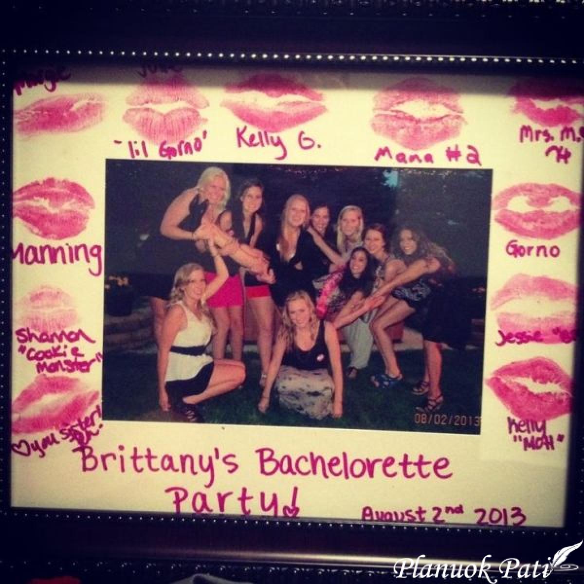 Idėja dovanėlei mergvakario metu - bučinių rėmelis