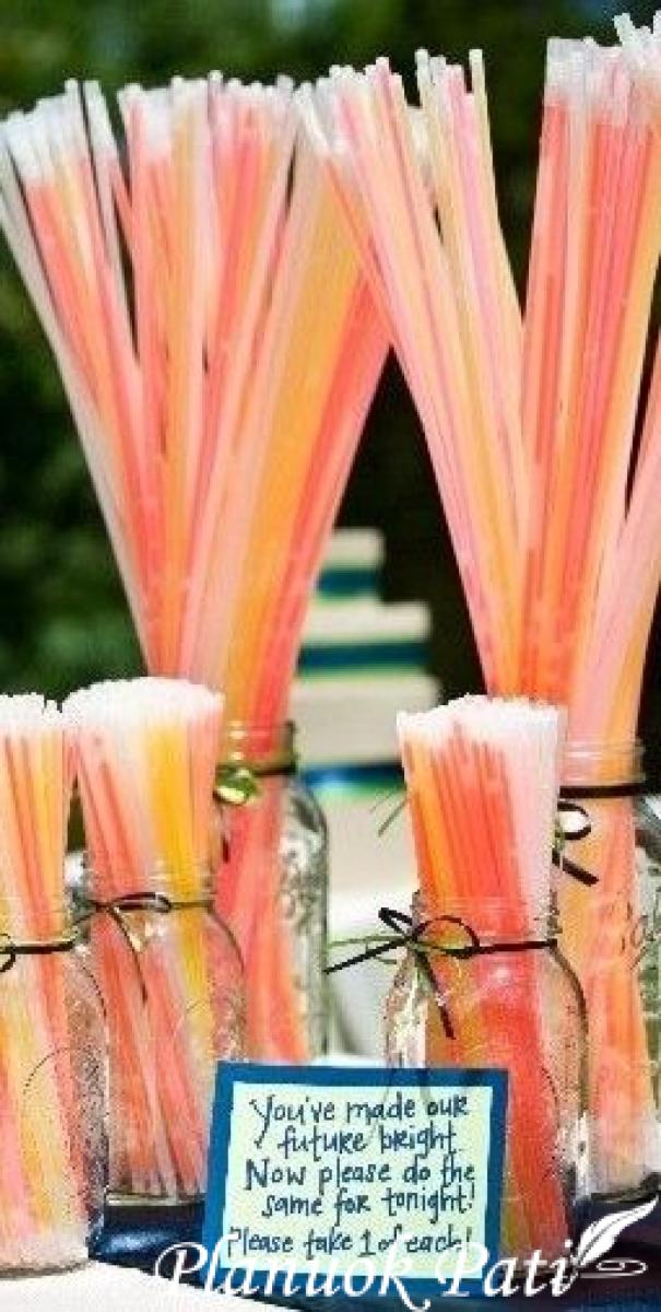 Šviečiančios lazdelės - jaunųjų takui