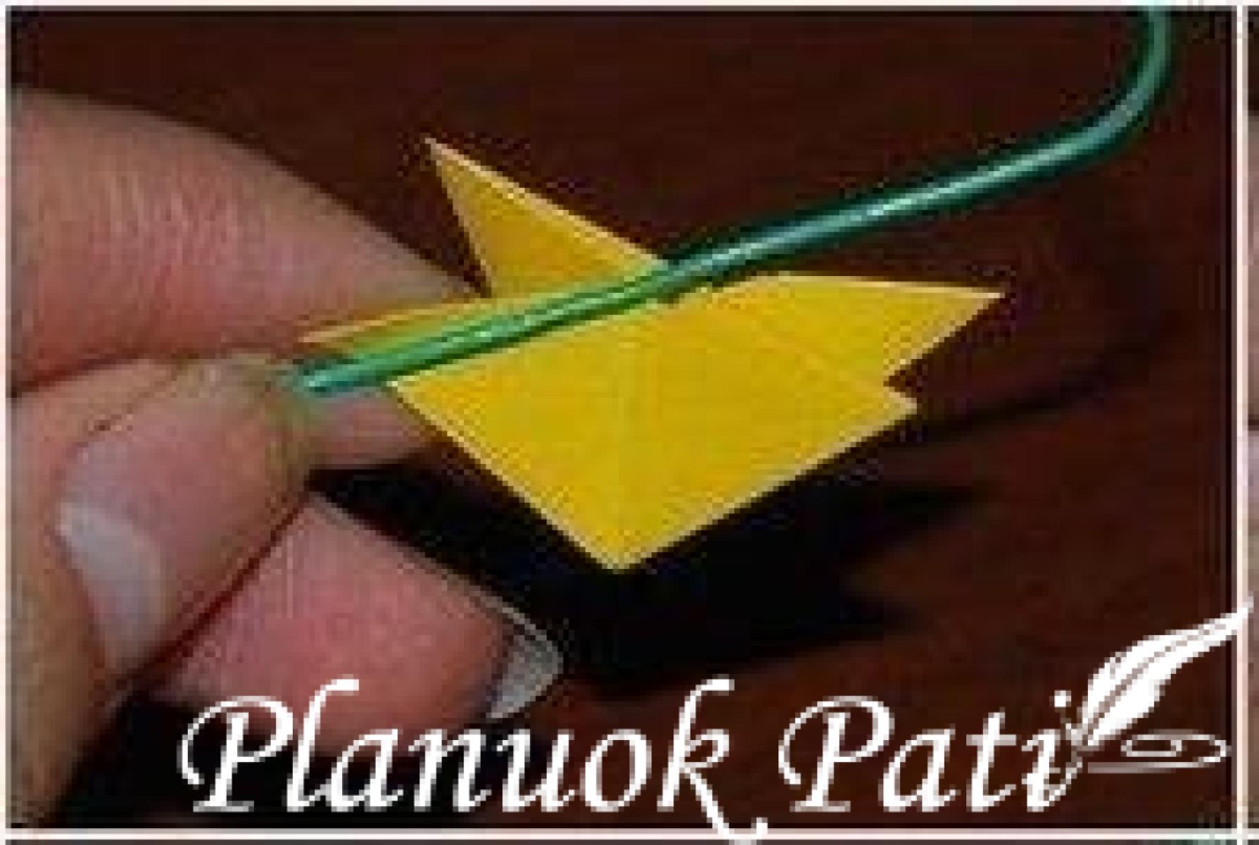 Gėlytės iš popieriaus kvadratėlių