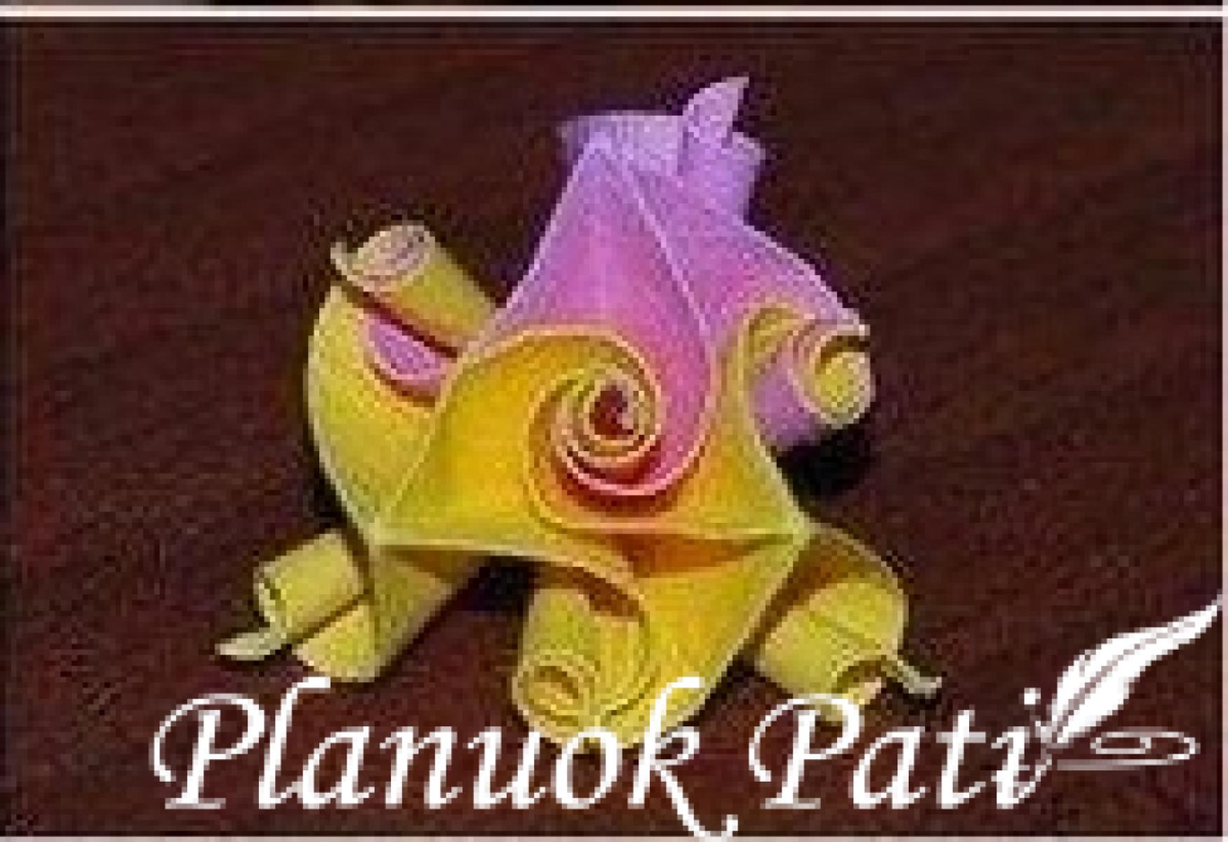 Gėlytės iš popieriaus kvadratėlių