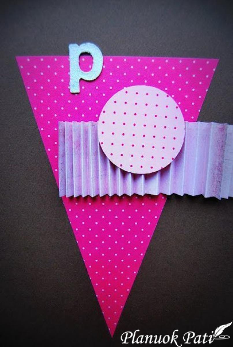 Girlianda su raidėmis