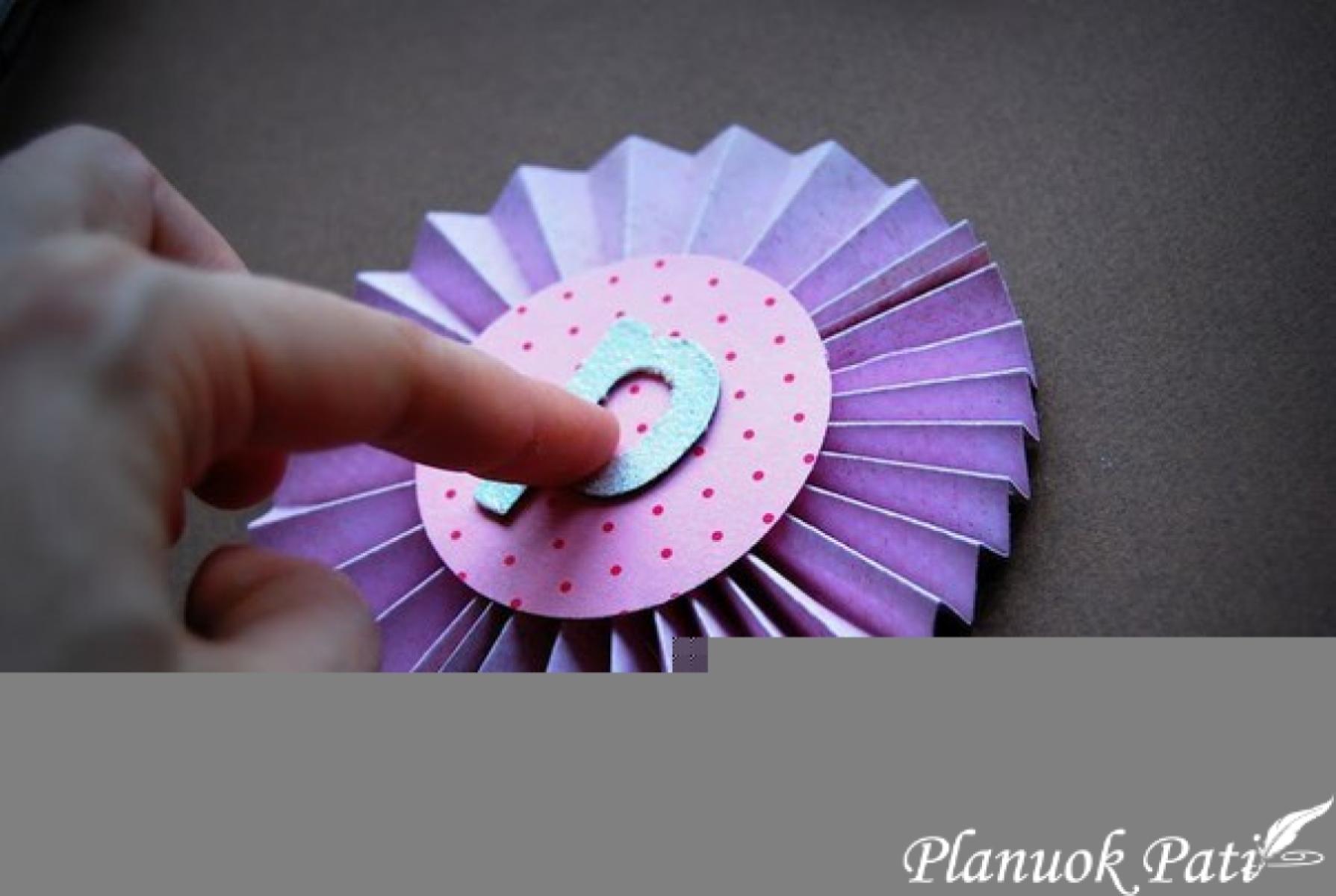 Girlianda su raidėmis