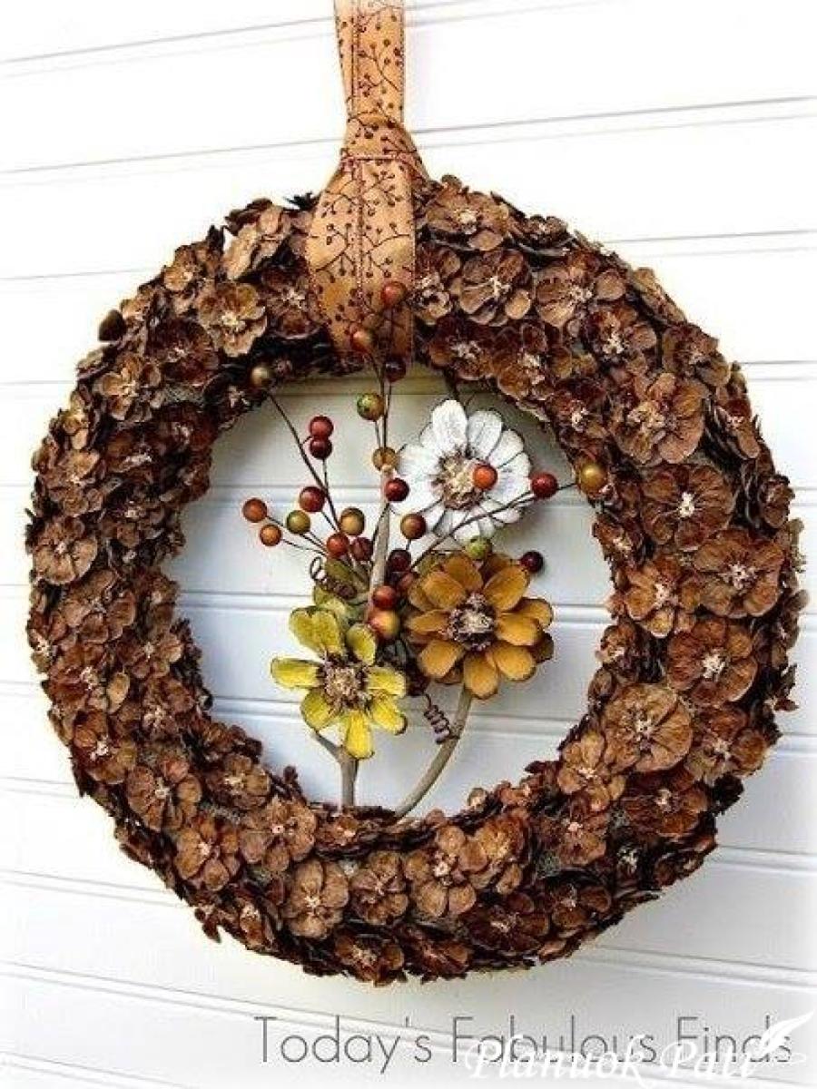 Gėlytės iš kankorėžių