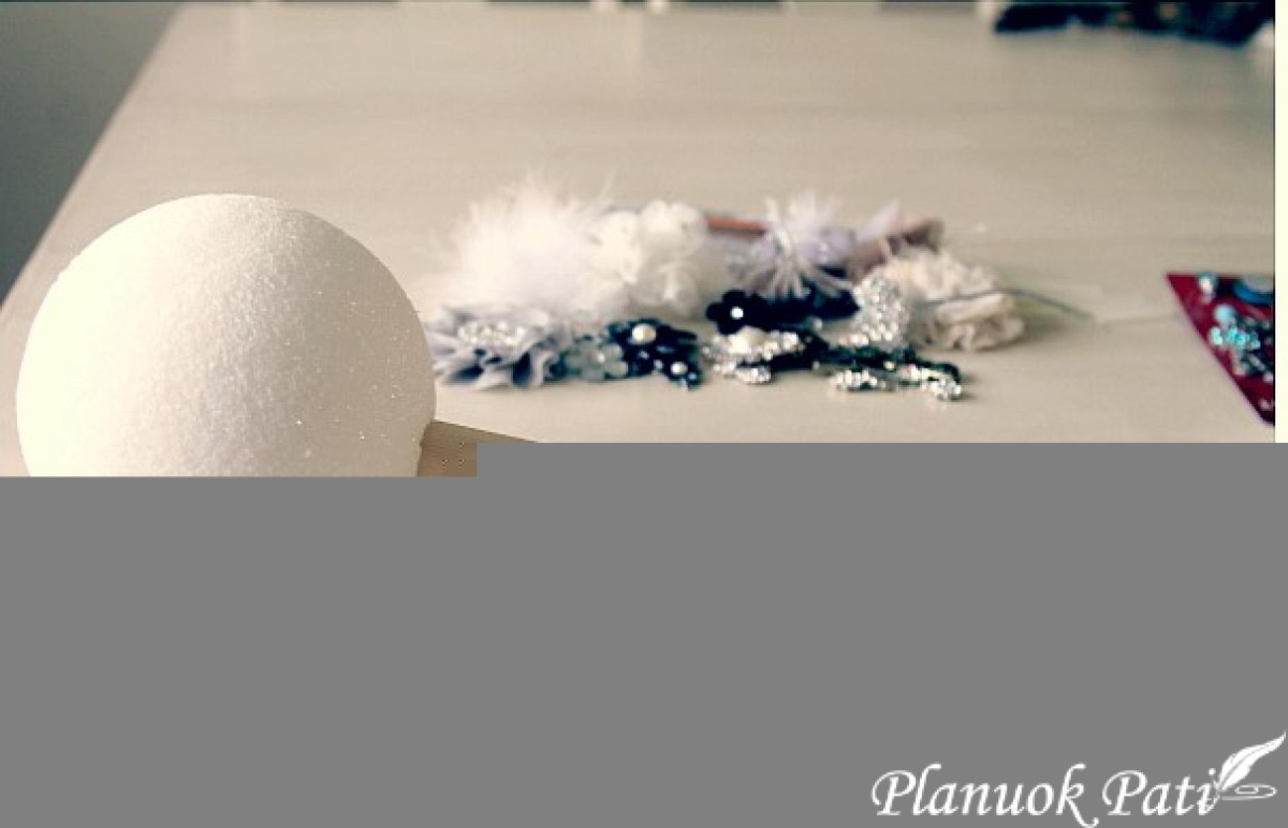 Puokštė iš karoliukų