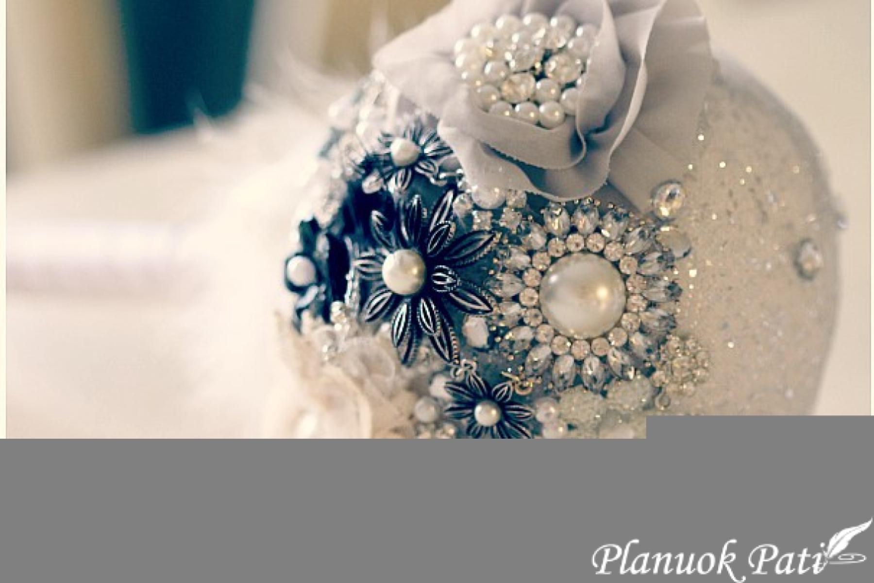 Puokštė iš karoliukų